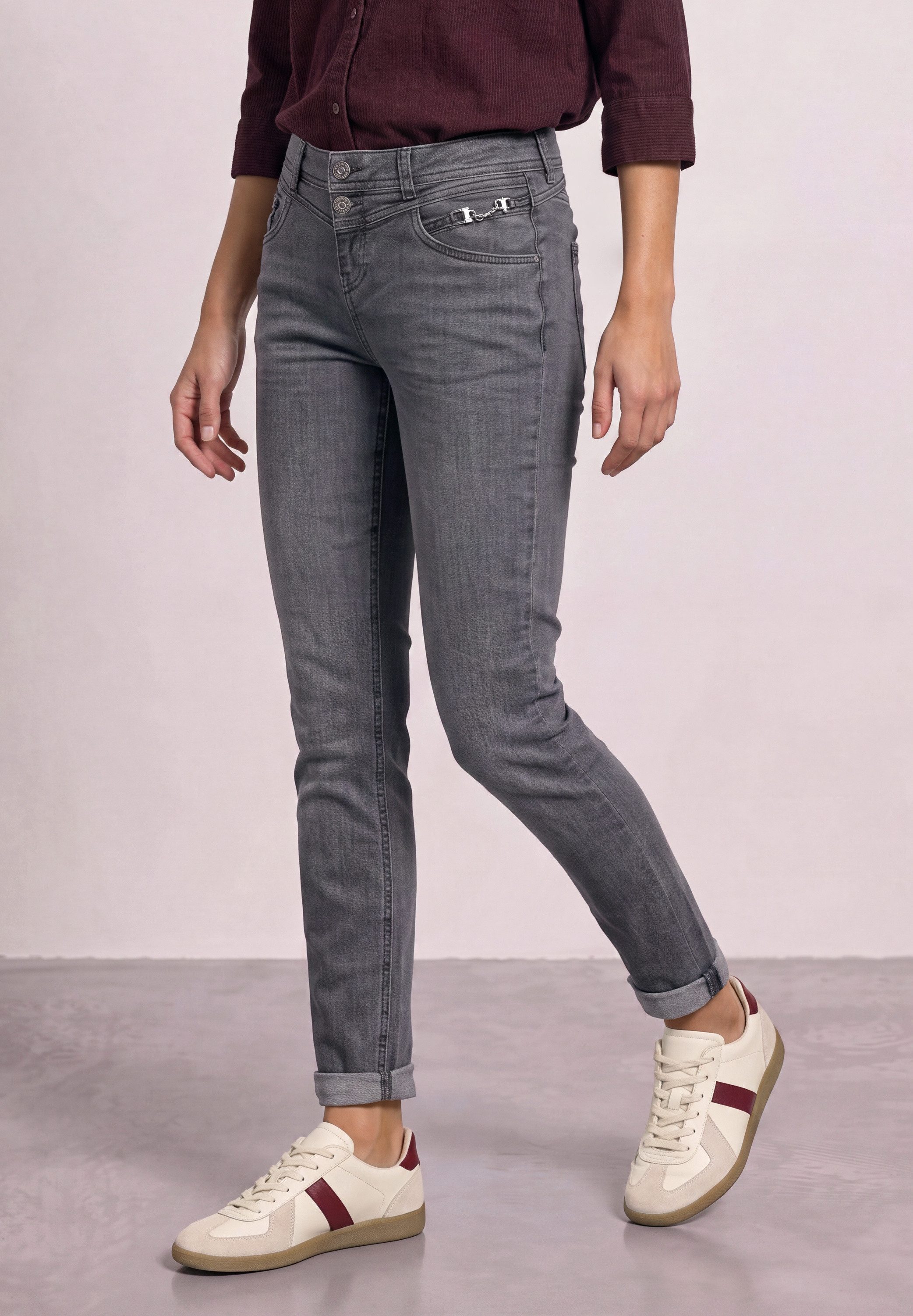 STREET ONE 5-Pocket-Jeans Style Jane mit Dekodetails / Slim Legs / Stretch
