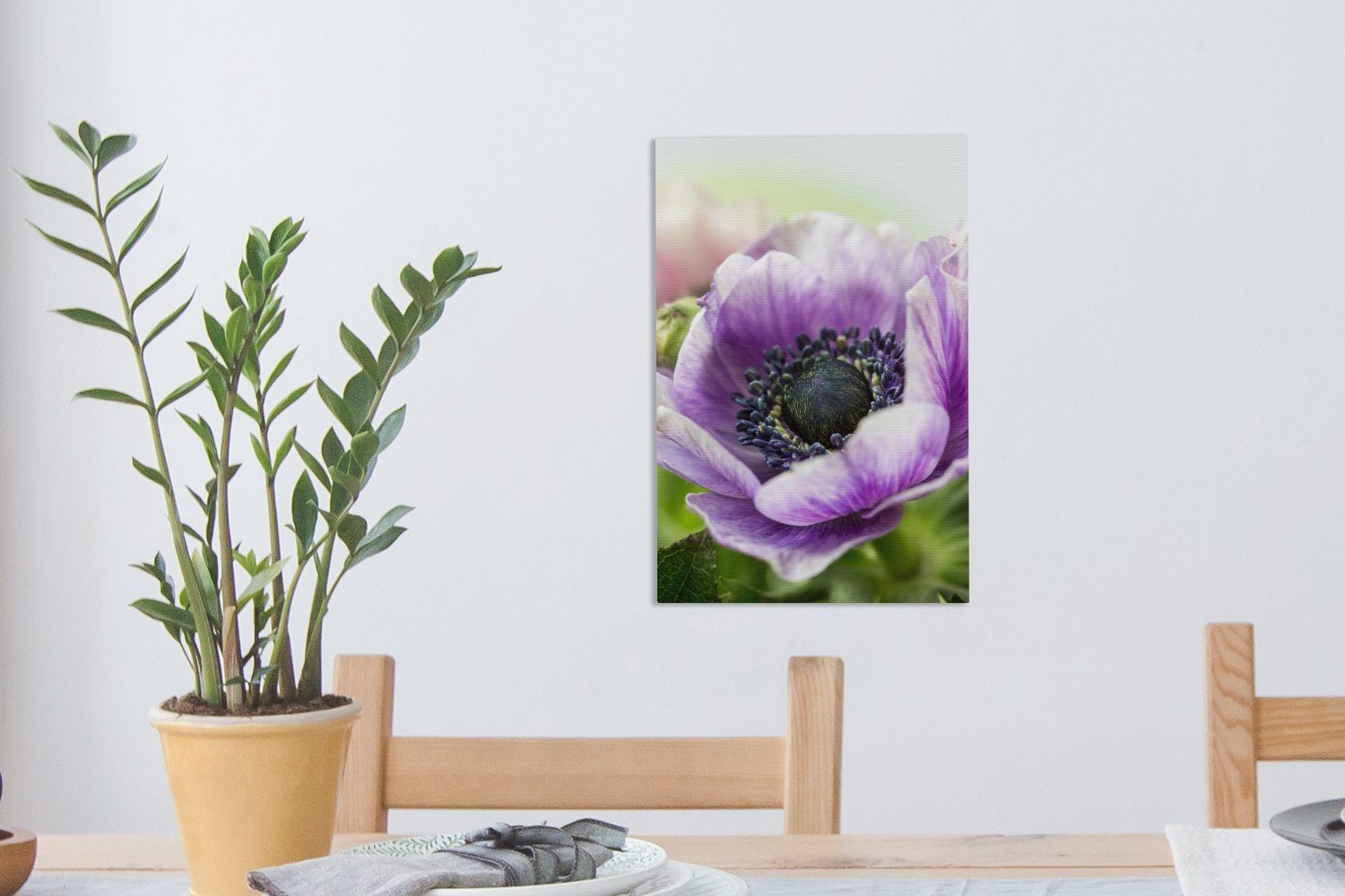 OneMillionCanvasses® Leinwandbild Nahaufnahme 20x30 Zackenaufhänger, inkl. cm fertig violetten bespannt Anemone, (1 einer St), Leinwandbild Gemälde