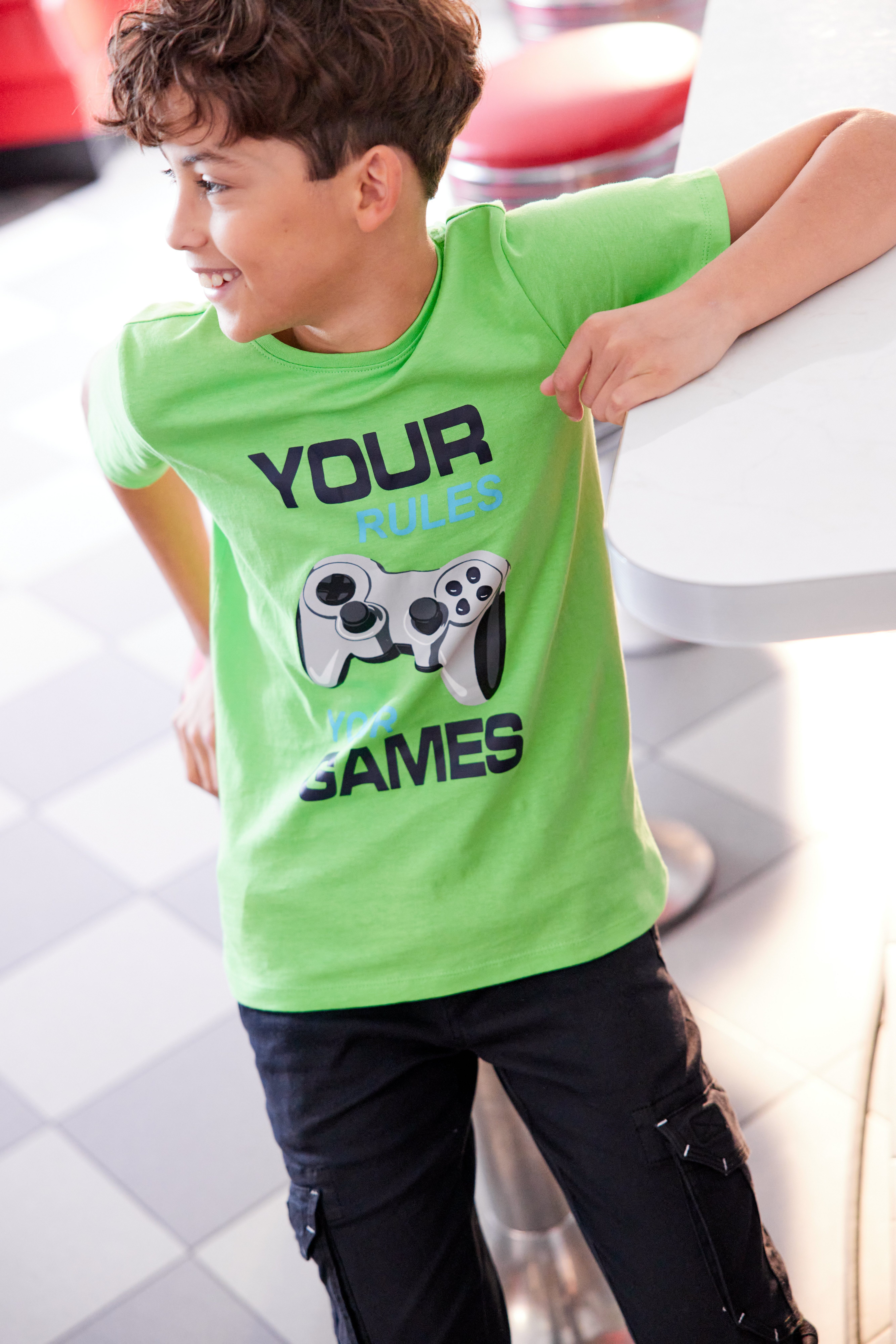 YOUR T-Shirt GAMES YOUR KIDSWORLD RULES