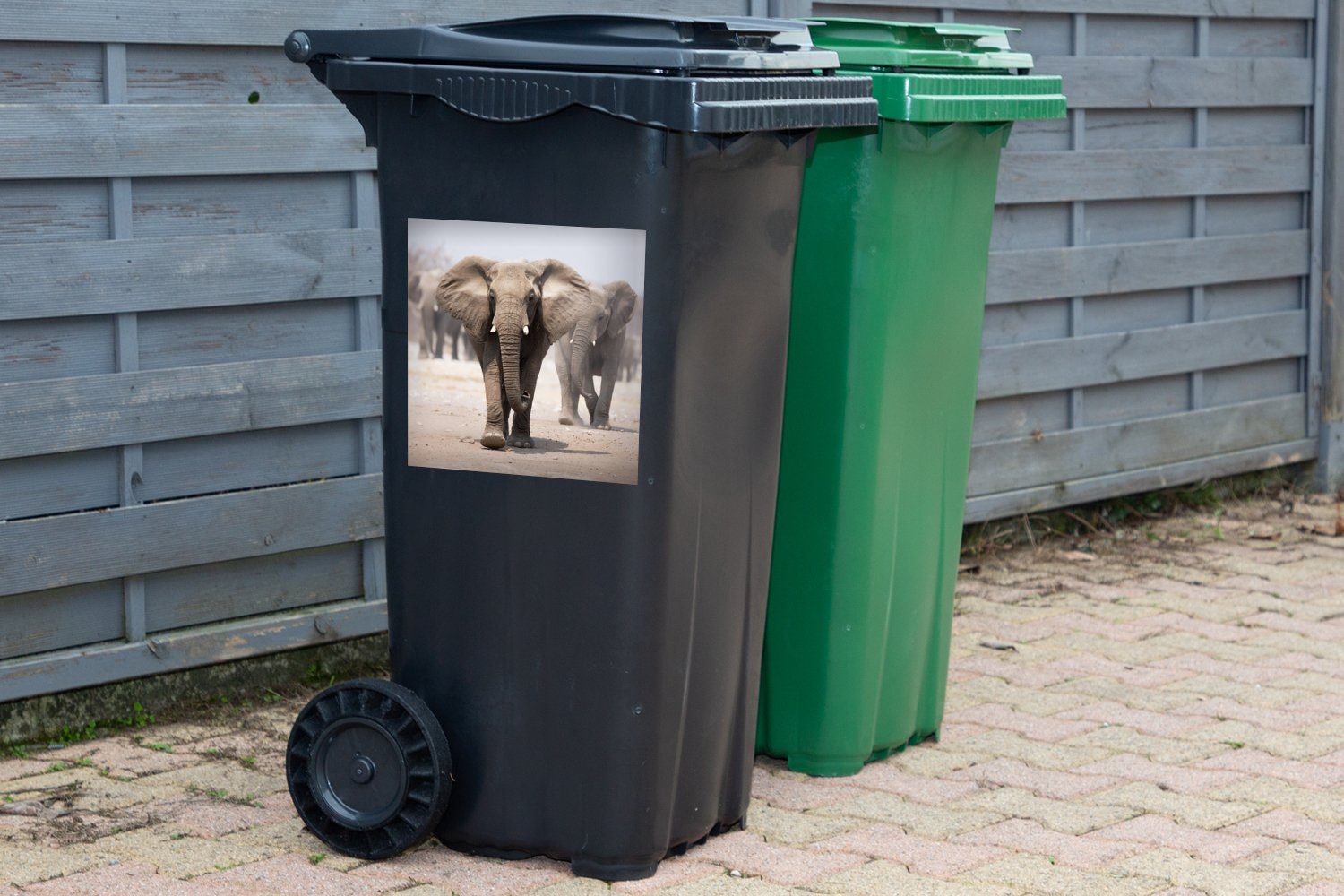 Beine St), MuchoWow Mülleimer-aufkleber, Container, Mülltonne, (1 Elefant - Sticker, Stoff - Wandsticker Abfalbehälter