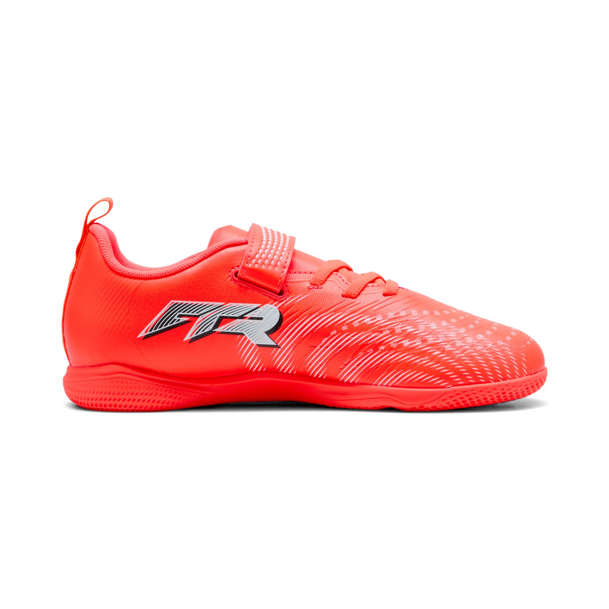PUMA FUTURE 9 PLAY IT V JR Fußballschuh für Halle und Straße, leichtes Obermaterial aus Synthetik