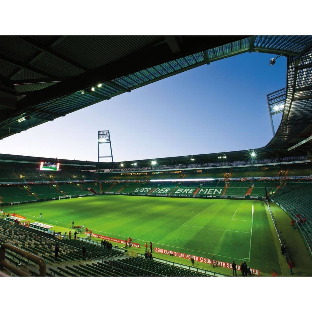 K&L Wall Art Fototapete Große Fußball Fototapete SV Werder Bremen Weserstadion XXL Vliestapete, sportliche Wohnzimmer Tapete