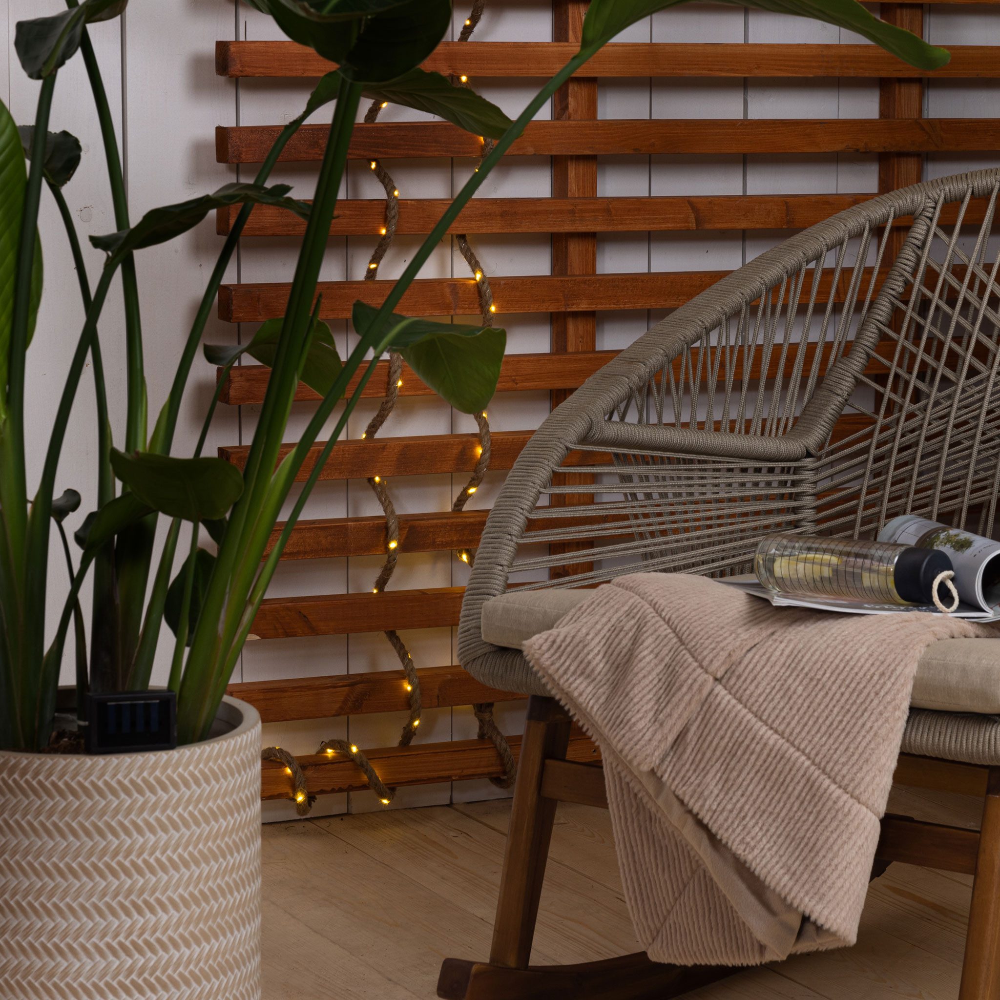 Lumineo LED Solarleuchte, Dauerlicht, warmweiß, LED Solar Seil Lichterkette 5m Jute Kunststoff Warmweiß