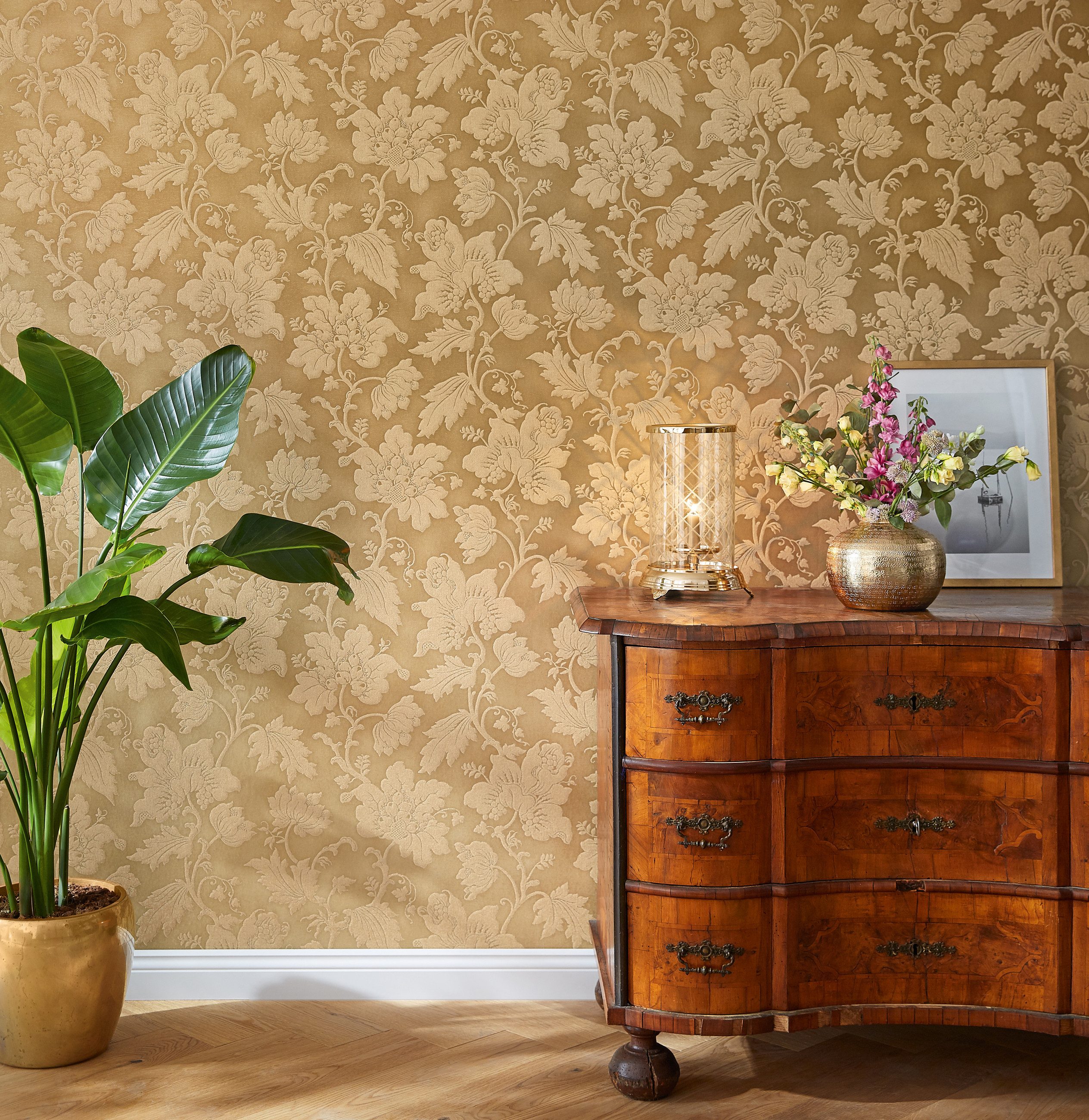 Rasch Vliestapete Blattranken - Vinyltapete Gold, Floral, (1 Rolle, 1 St., 10,05 m x 0,53 m), gute Lichtbeständigkeit, feucht abwischbar, restlos abziehbar