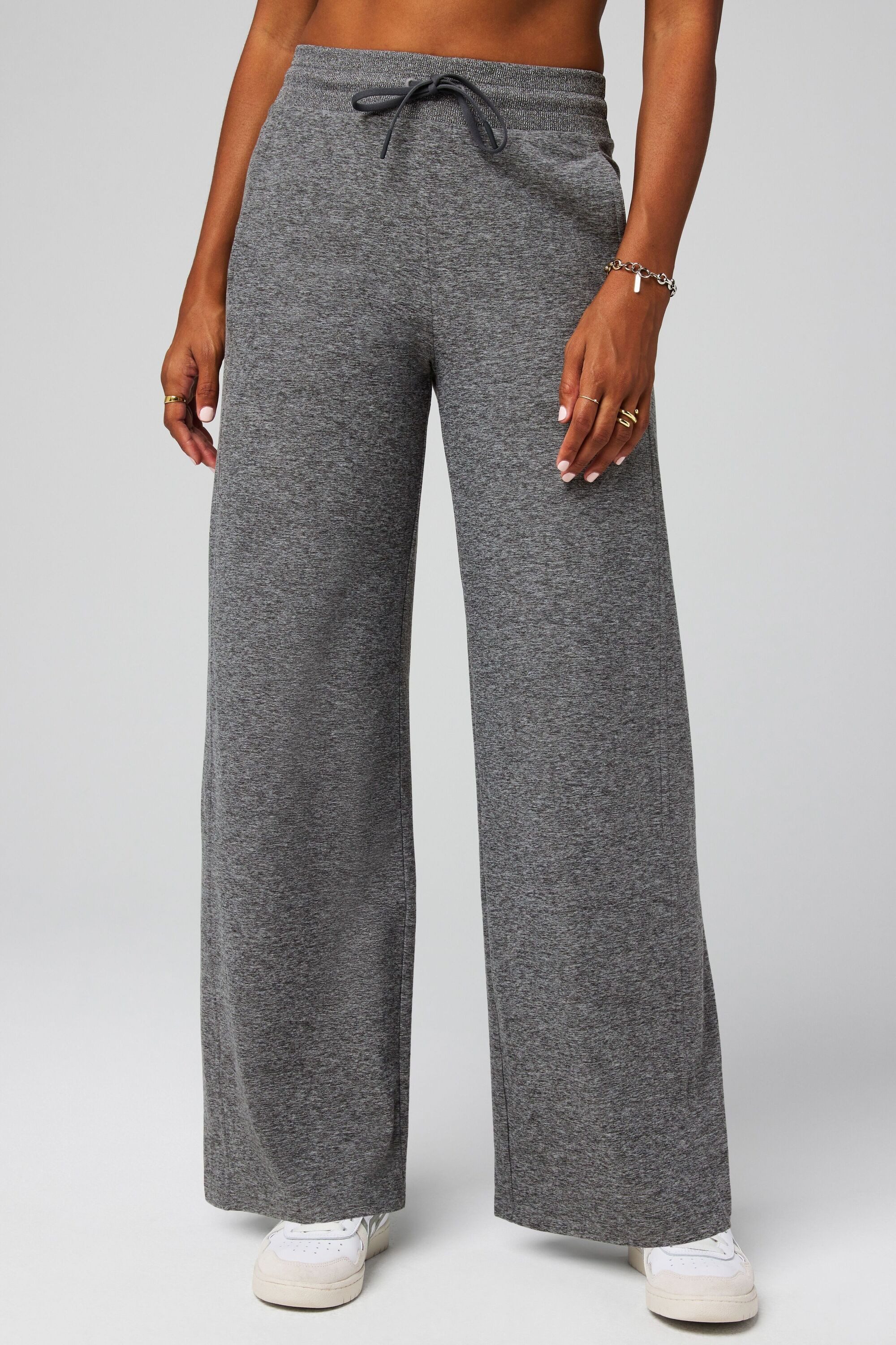 Fabletics Trainingshose CLOUD JERSEY WIDE LEG PANT (1-tlg) mit weitem Bein