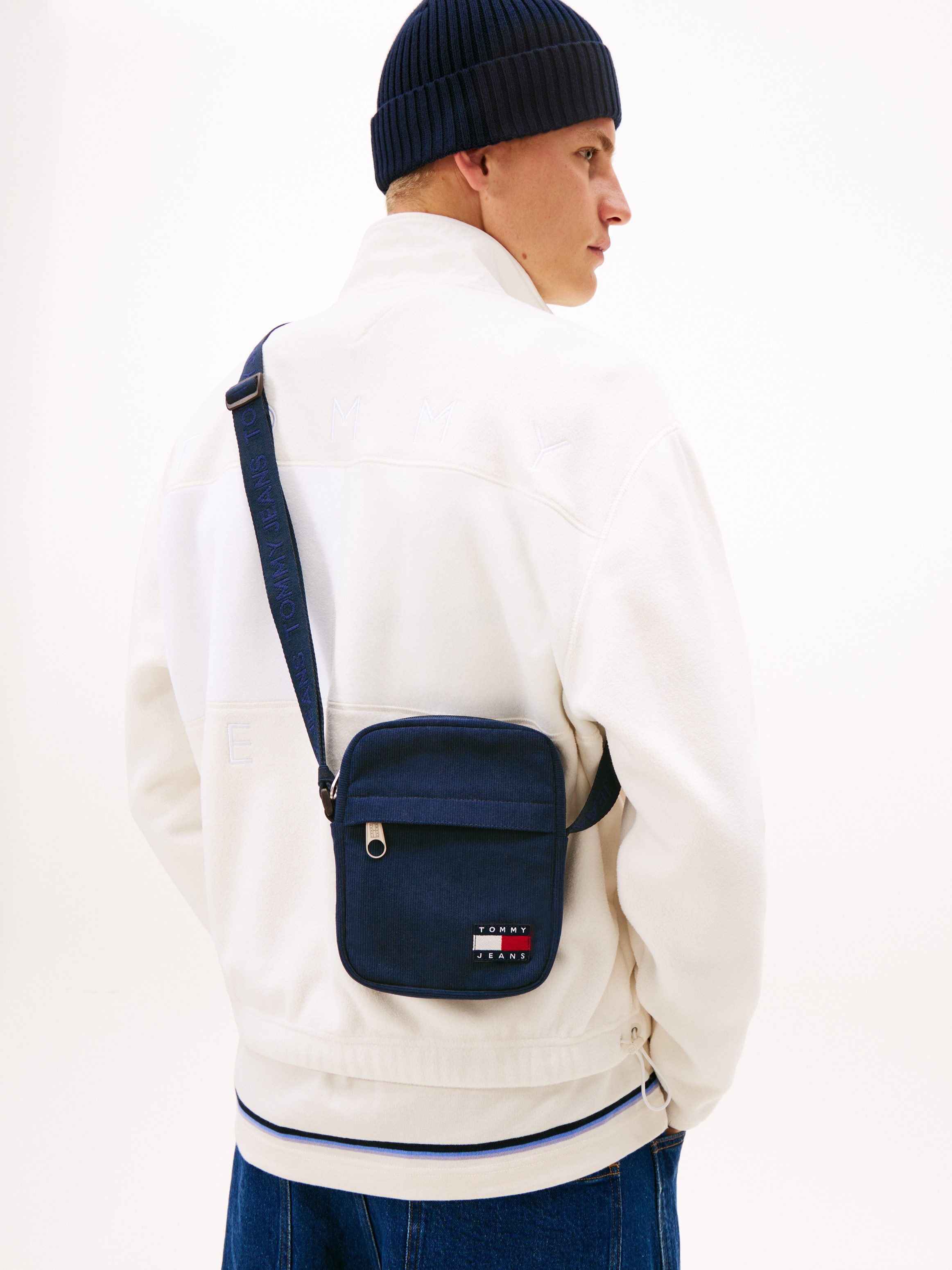 Tommy Jeans Umhängetasche TJM ESS DAILY CORD REPORTER, Men Schultertasche, Freizeittasche mit verstellbarem Umhängeriemen