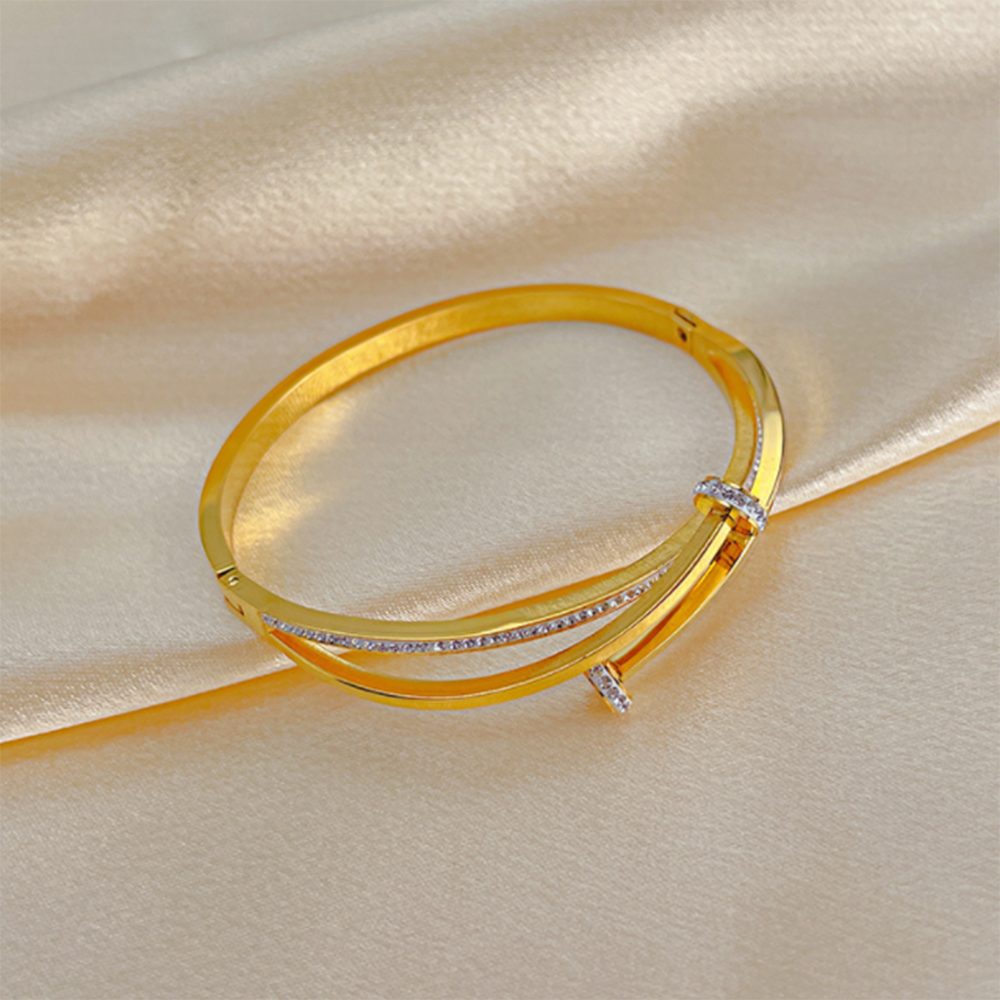 Haiaveng Armkette Diamanten Titan-Armband für Non-tarnish Spike-Armband, Plated Gold Bangle, Frauen, Armkette bracelet