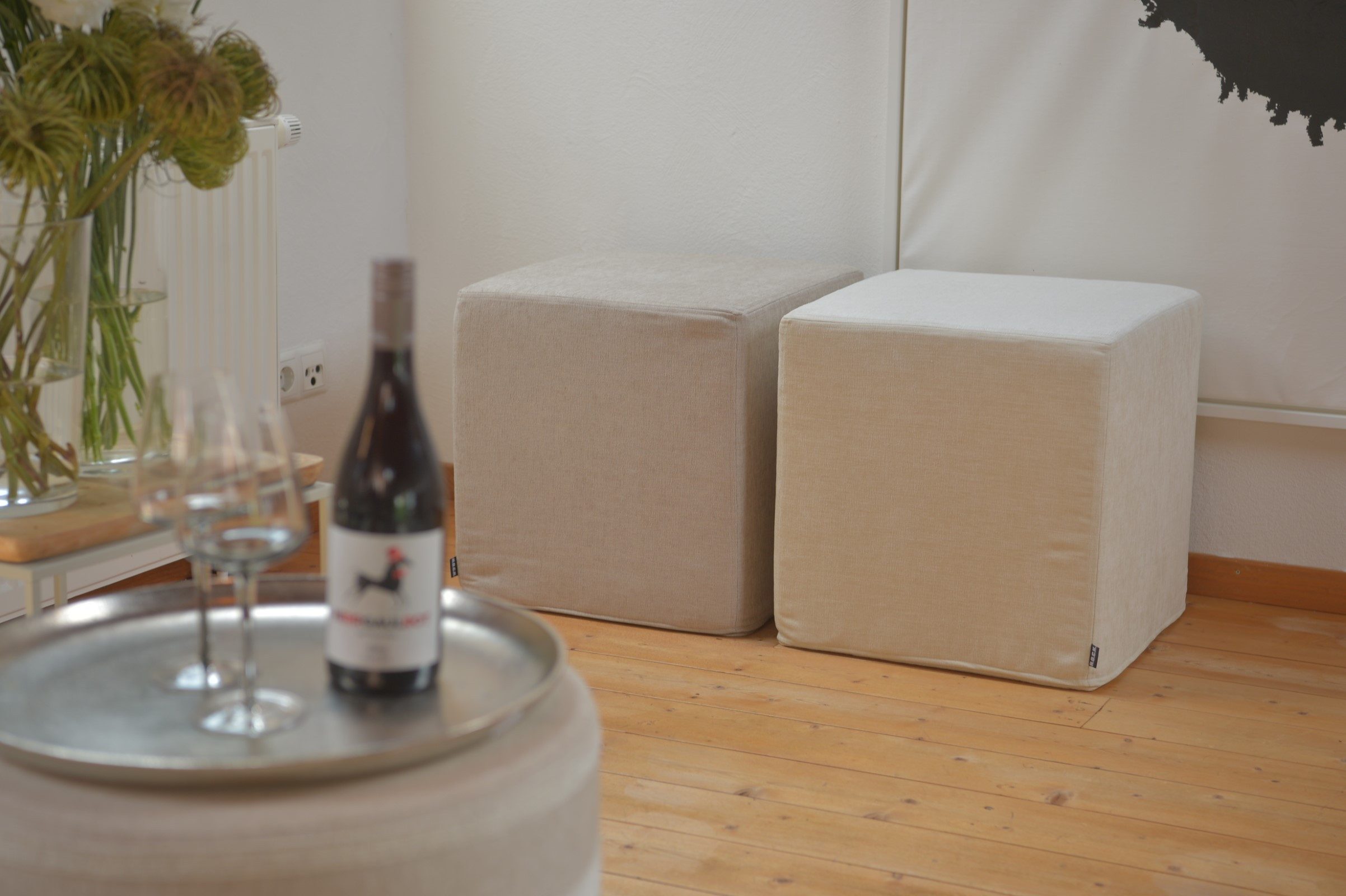 H.O.C.K. Sitzhocker H.O.C.K. Lucky Hocker Cube eckig 45x45x45cm beige taupe col. 002, Hocker, Barhocker & Sitzhocker, Schminktischhocker, Wohnzimmer Hocker