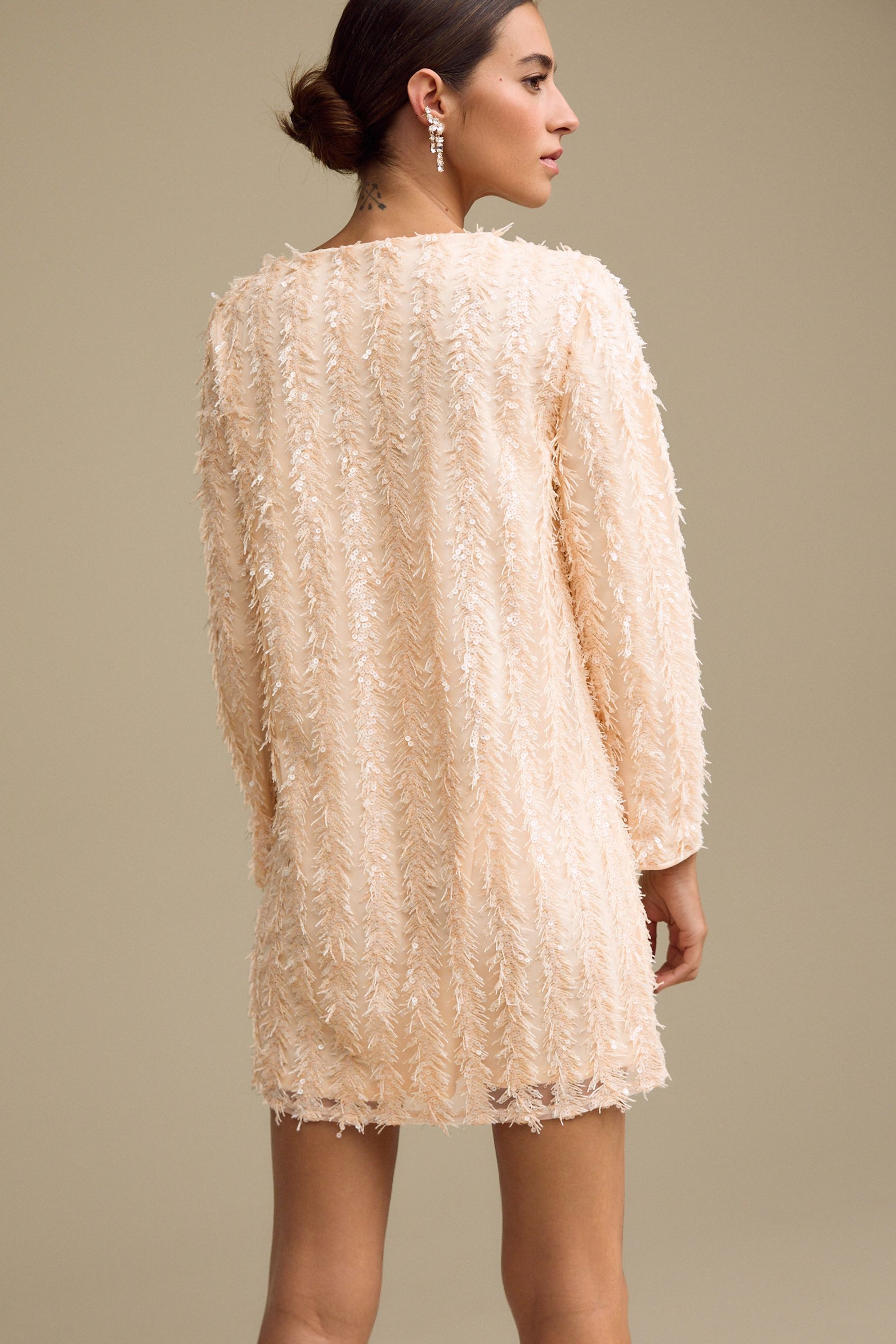 Next Paillettenkleid Langärmeliges Pailletten-Minikleid V-Ausschnitt (1-tlg günstig online kaufen