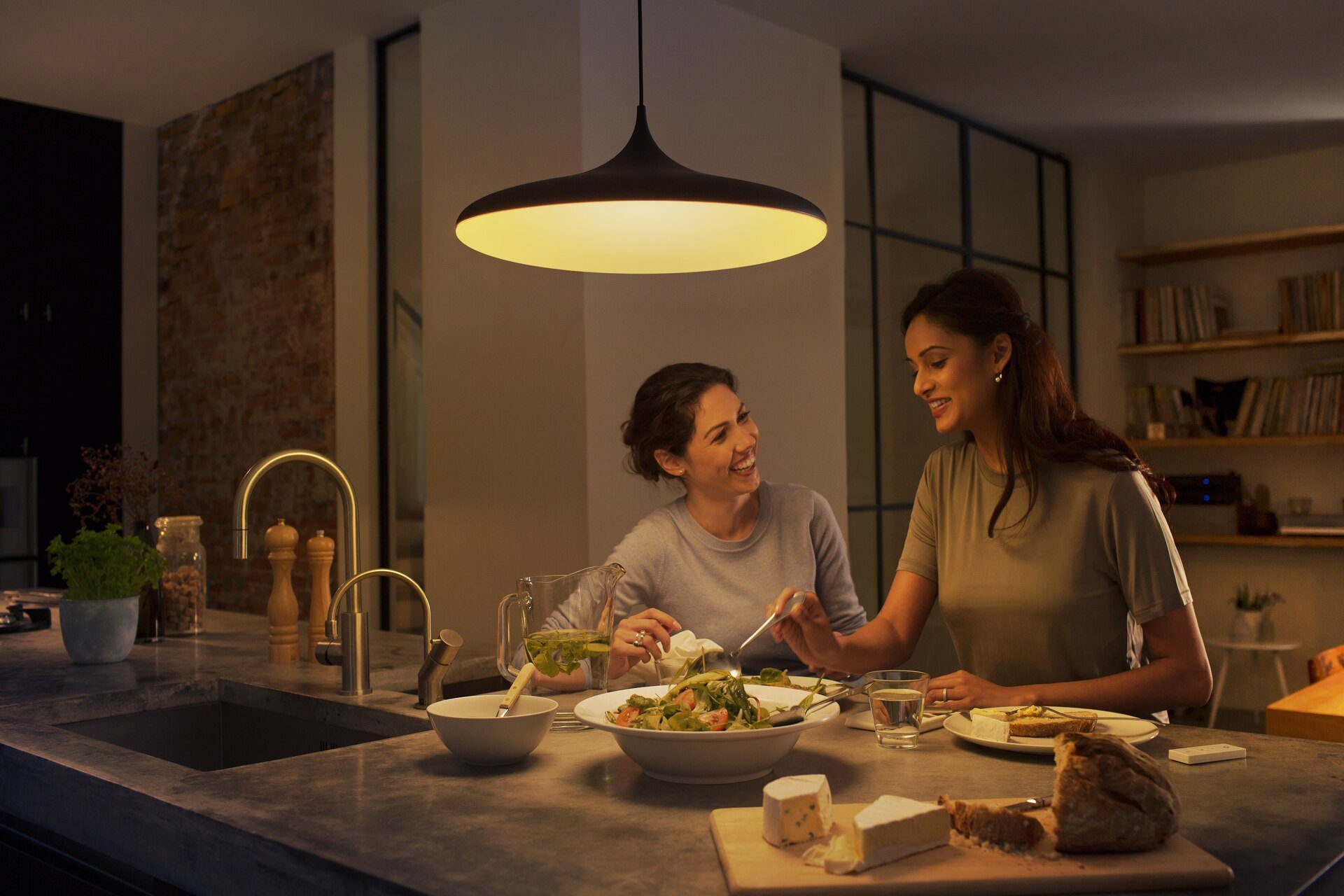 Philips Hue LED Cher, Dimmfunktion, fest Warmweiß LED integriert, Pendelleuchte