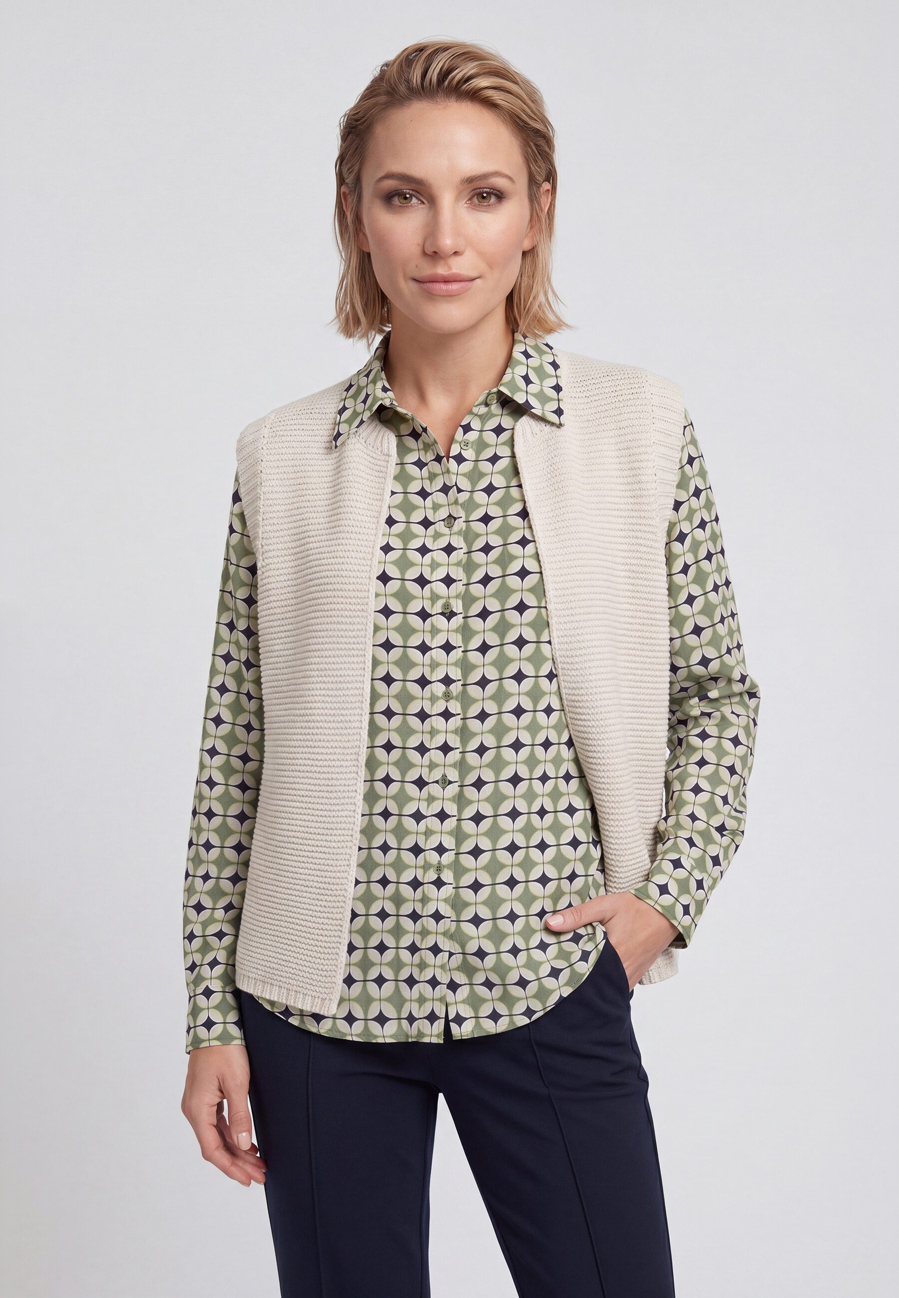 Olsen Strickpullover Weste mit dezentem Stehkragen