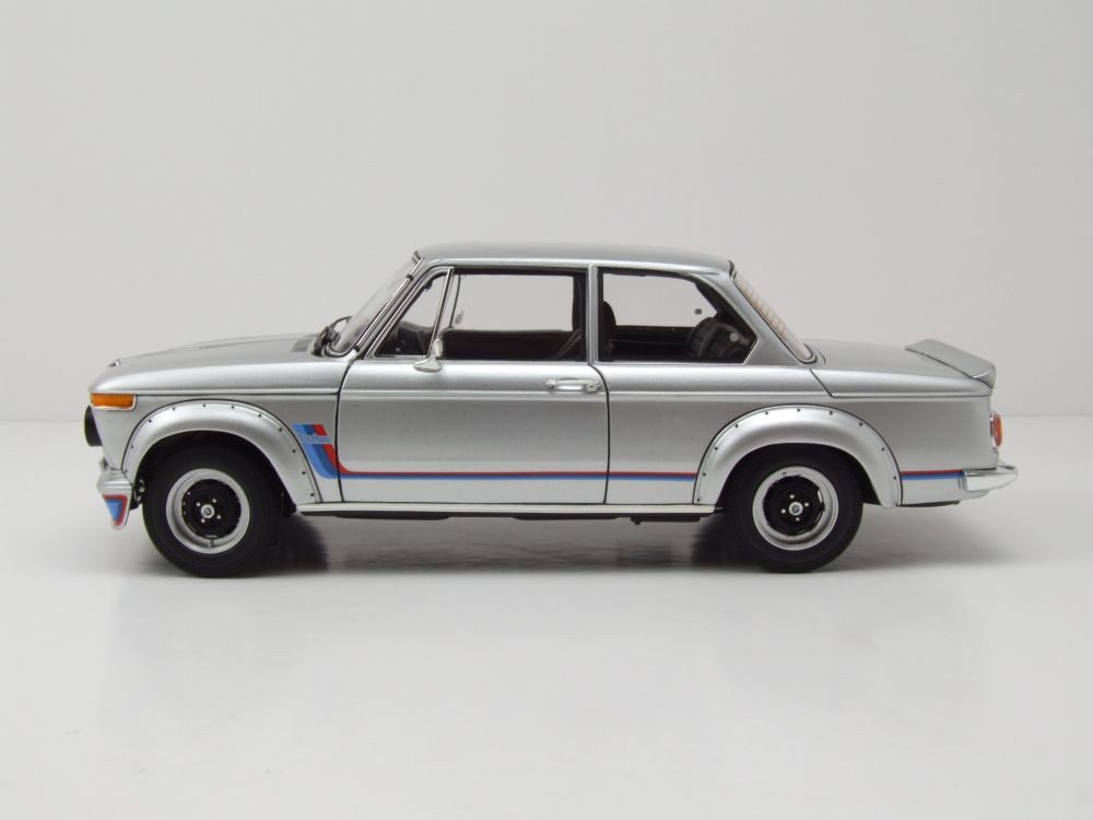 Kyosho Modellauto BMW 2002 Turbo 1974 silber, Maßstab 1:18