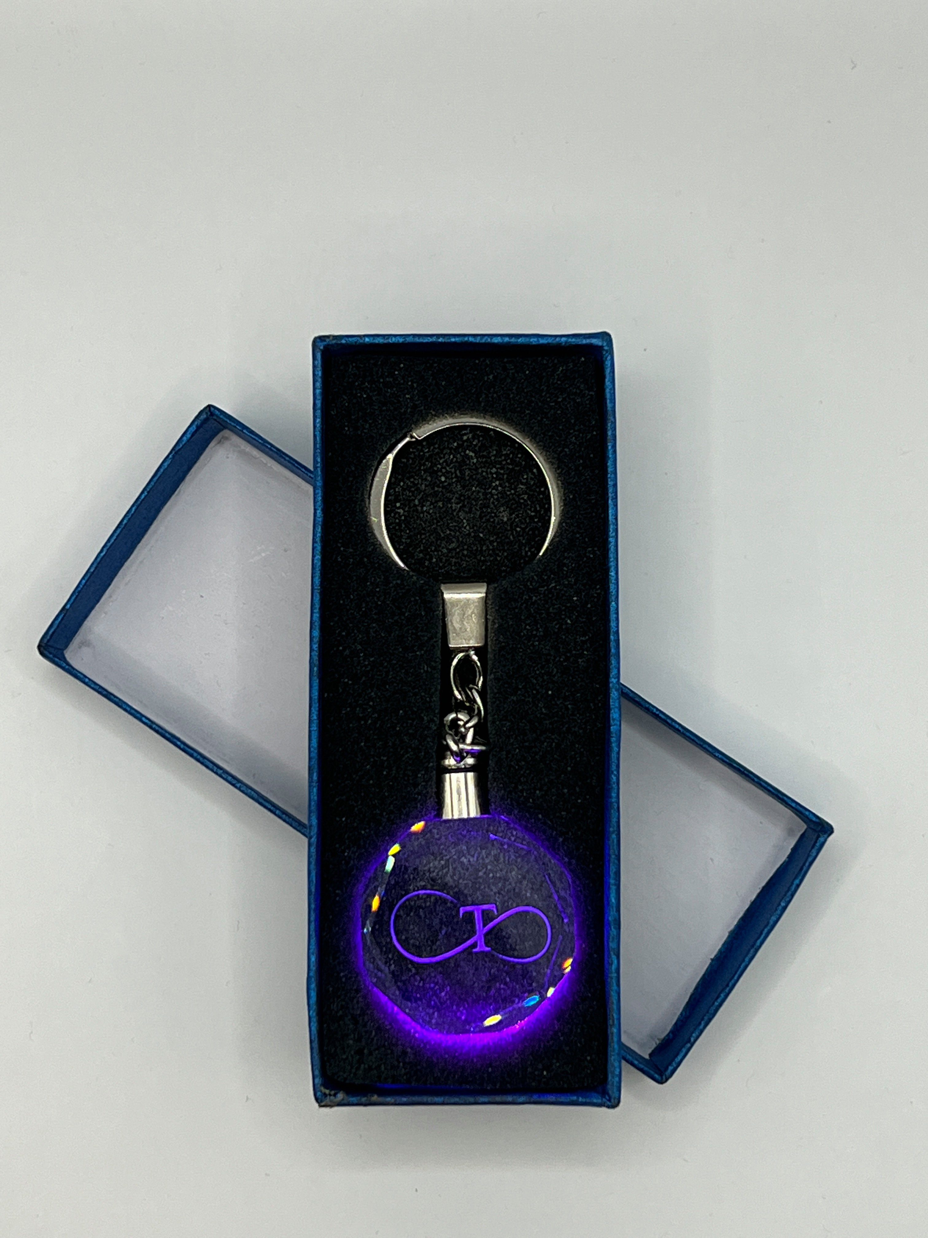 Stelby Schlüsselanhänger Unendlichkeitszeichen Schlüsselanhänger T Multicolor mit Geschenkbox