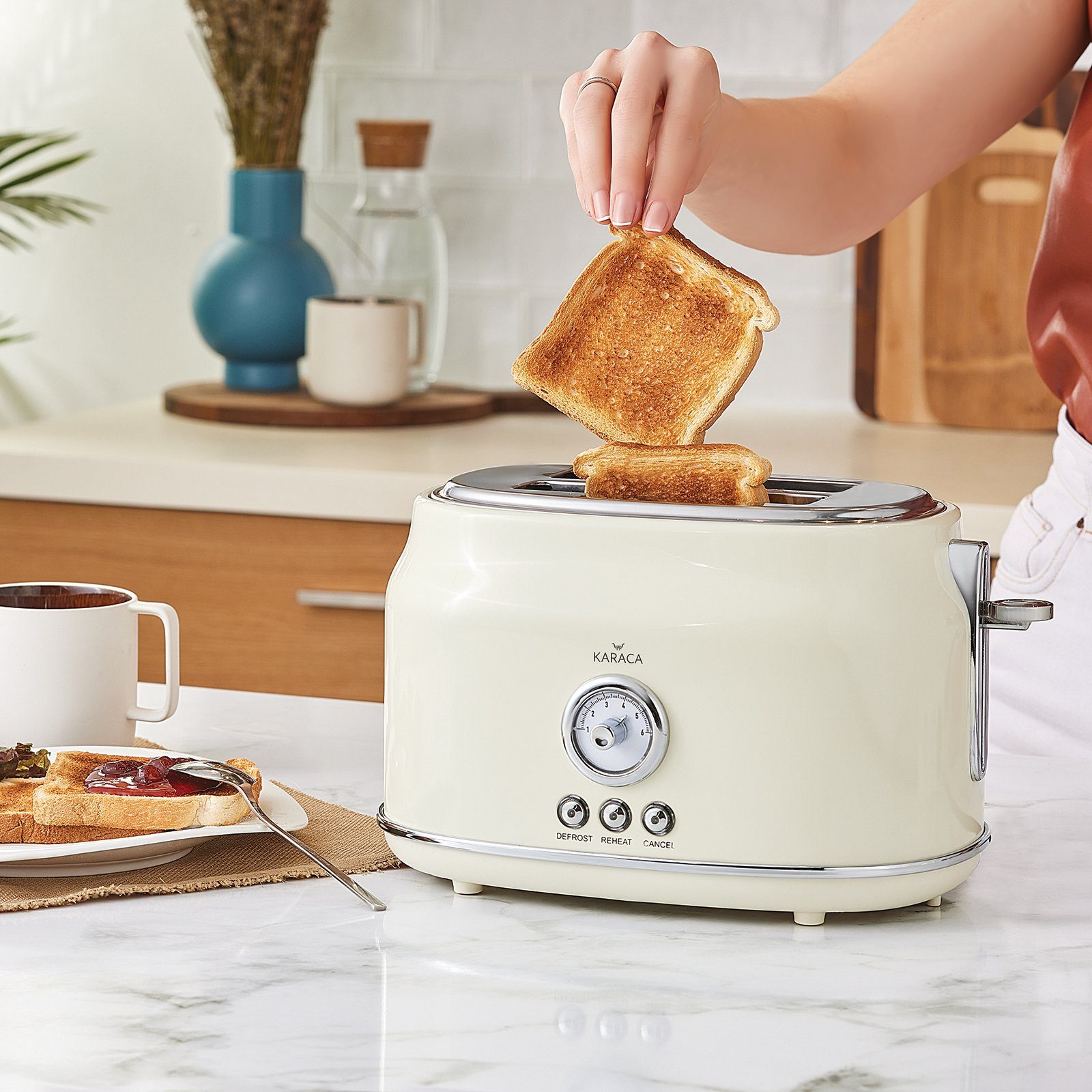 Karaca Sandwichmaker Retro Toaster Creme, 815W, 2 Scheiben, Auftau & Aufwärmen, Edelstahl