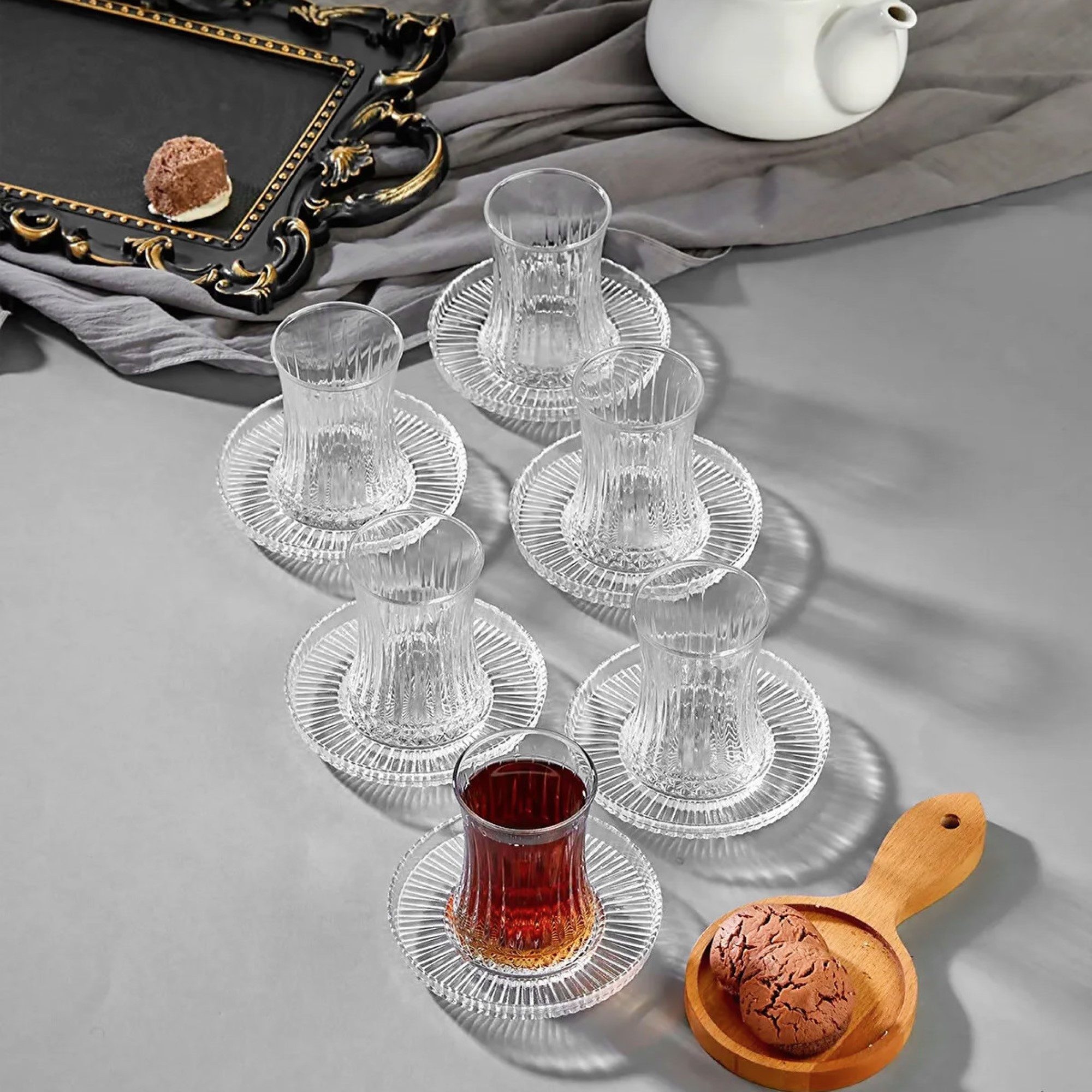 Pasabahce Gläser-Set 6er-Set Teegläser mit Unterteller 170 ml - dezente & luxuriöse Optik, 12-tlg. – Bild 5 von 5