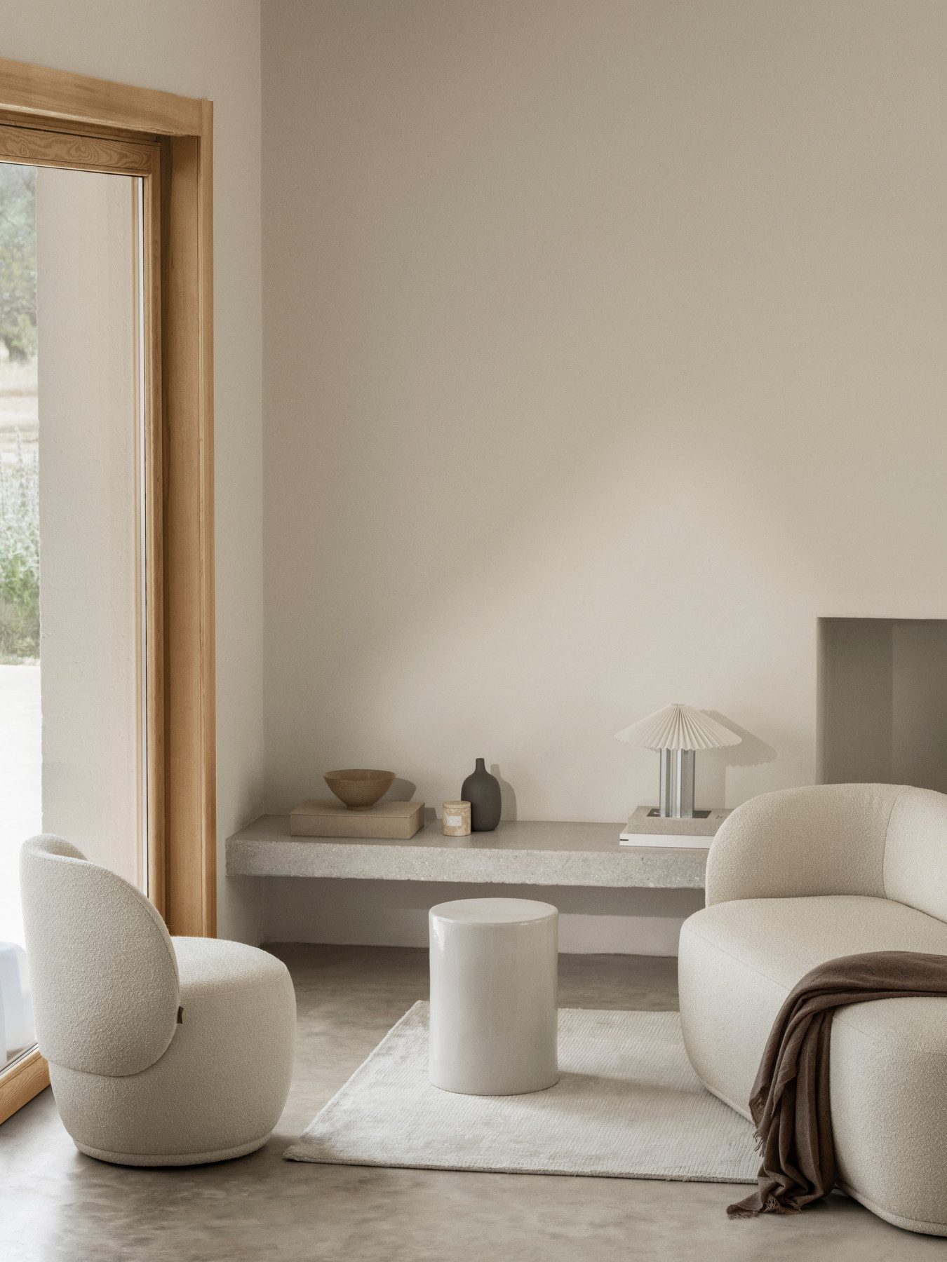 blomus Sitzhocker -TORU- Keramik-Hocker: Funktion als Sitzhocker oder Beistelltisch, Beistelltisch, Keramiksitz, Design Hocker, Glasur, Dekorativ, Vielseitig