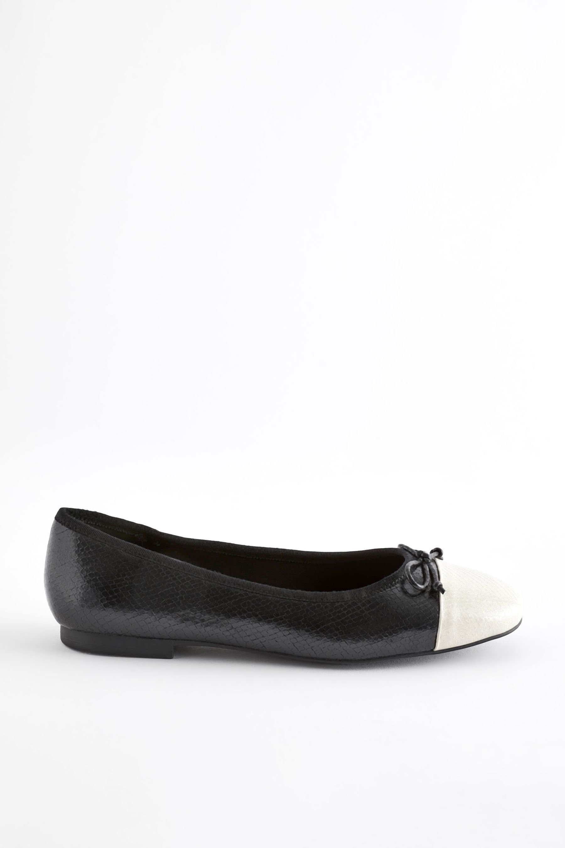 Next Forever Comfort® Ballerinas Ballerina (1-tlg) Black/White Toe Cap