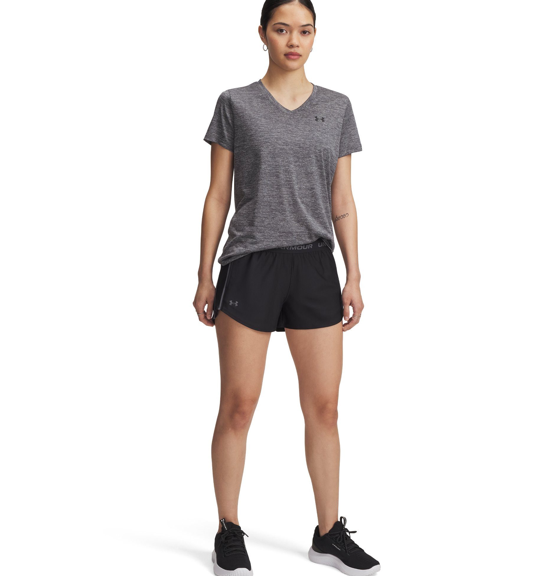 Under Armour® Trainingsshorts TECH PLAY UP SHORTS mit Eingrifftaschen, aus leichtem Material