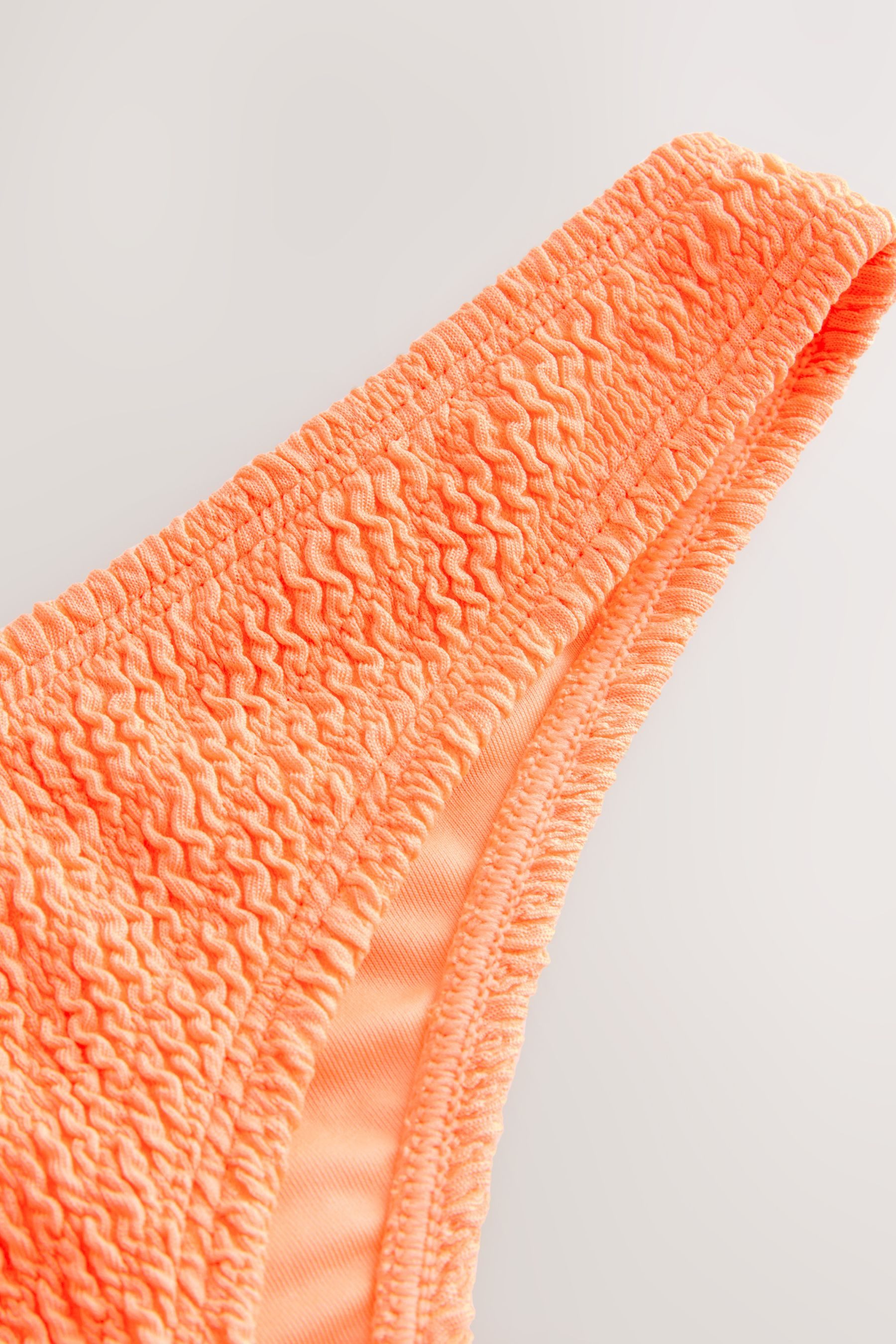 Next Bikini-Hose Bikinihose in Knitteroptik, Brazilian (1-St)