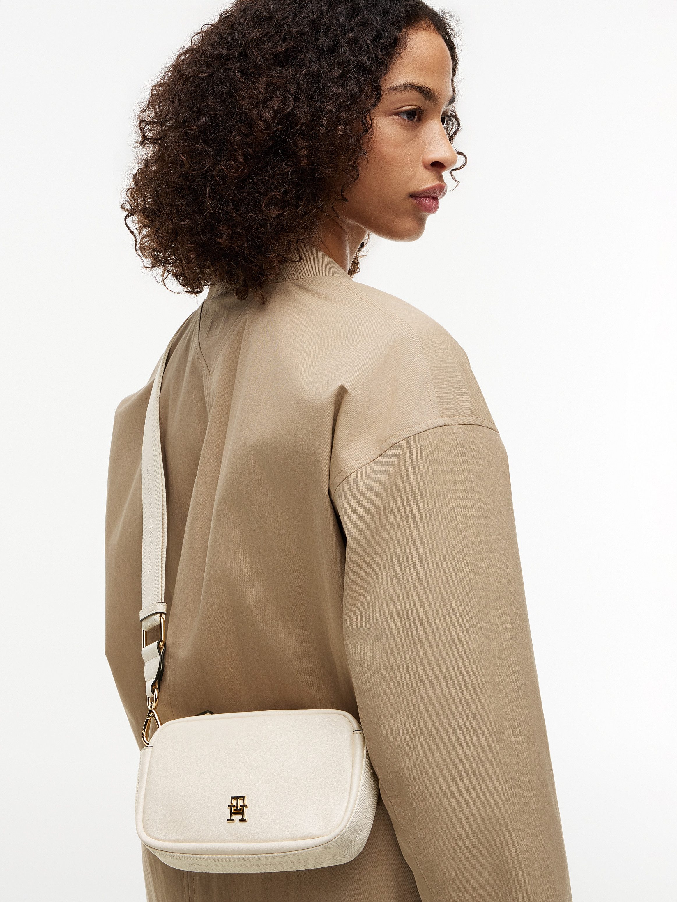 Tommy Hilfiger Umhängetasche TH LOGOTAPE CAMERA BAG, Damen Handtasche, Schultertasche mit TH-Schmuckelement