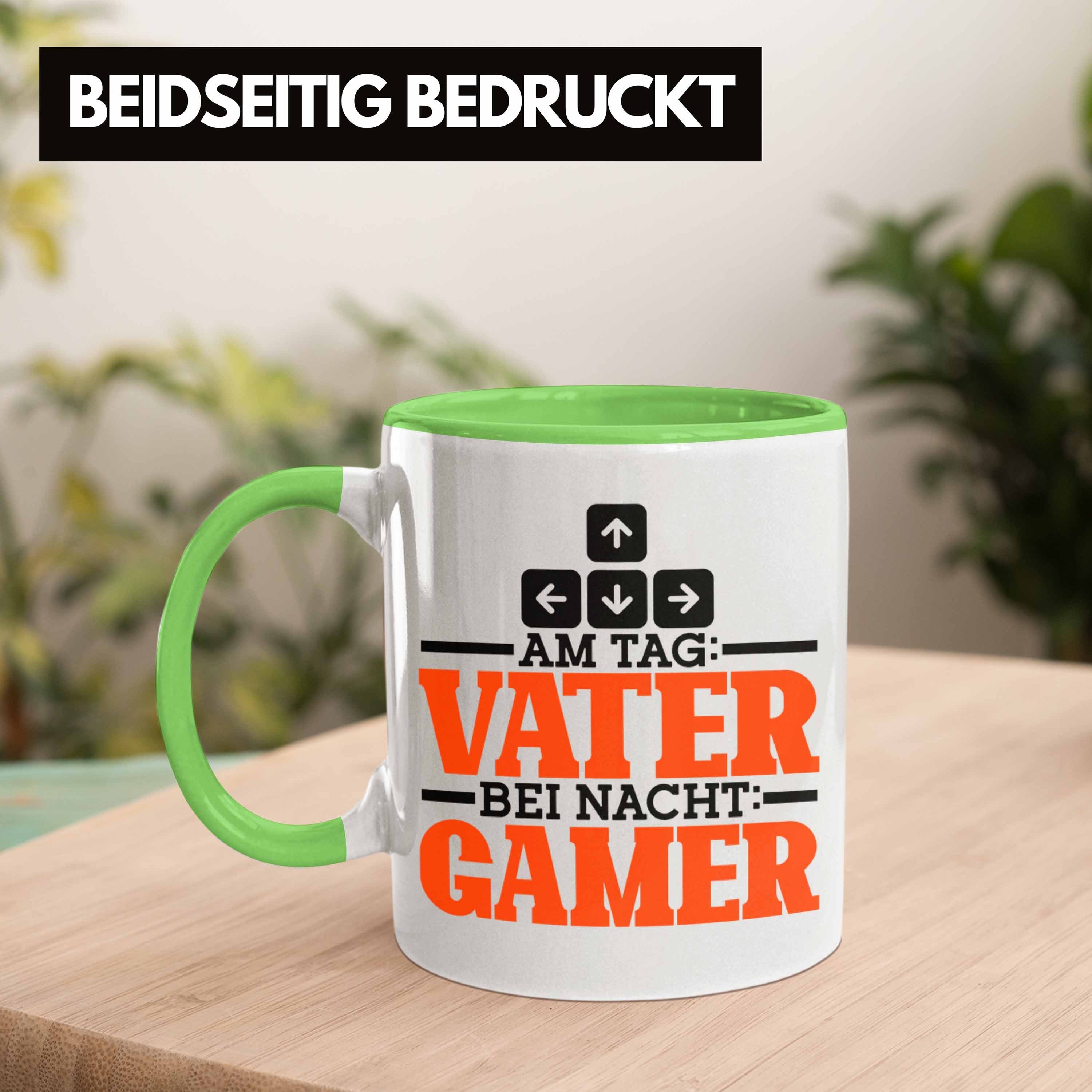 Trendation Tasse Tasse Vatertag "Am für Gamer" Lustiges Geschenk Vater Ga Grün Nacht Bei Tag