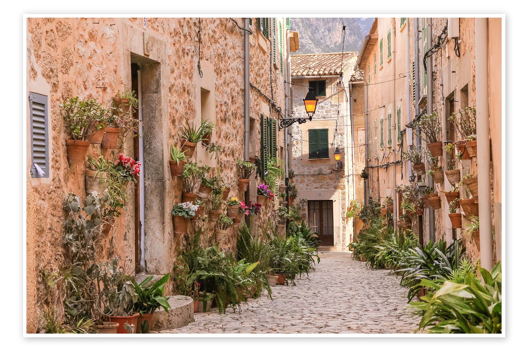 Posterlounge Плакат Christian Müringer, Gasse in Valldemossa, Mallorca (Spanien), Küche Mediterran Fotografie