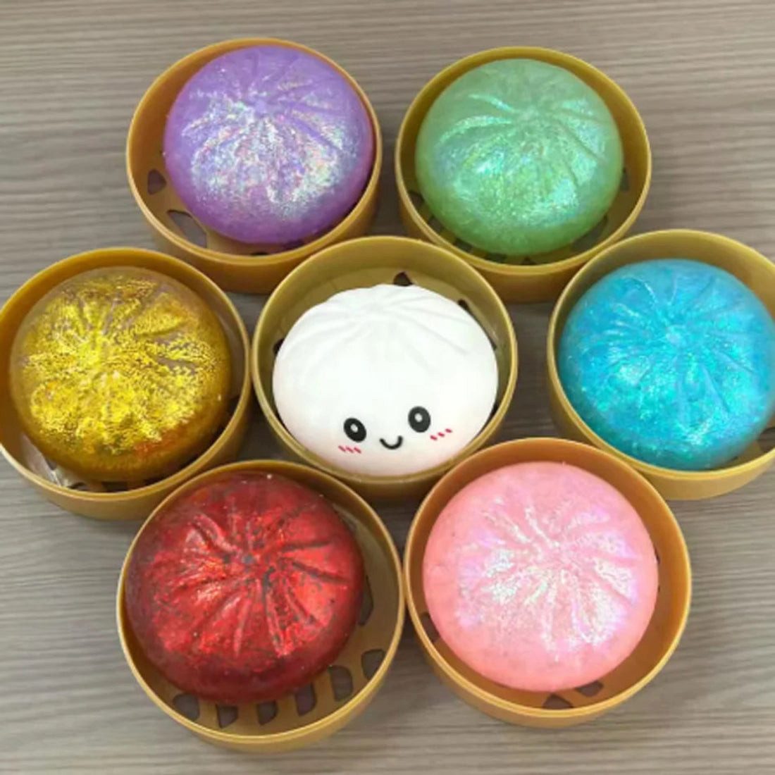 OLi Jumboball Realistisches Glitzer Knödel-Quetschspielzeug mit Bambus-Dampfgarer, Stressabbau-Spielzeug Dumpling-Squishy