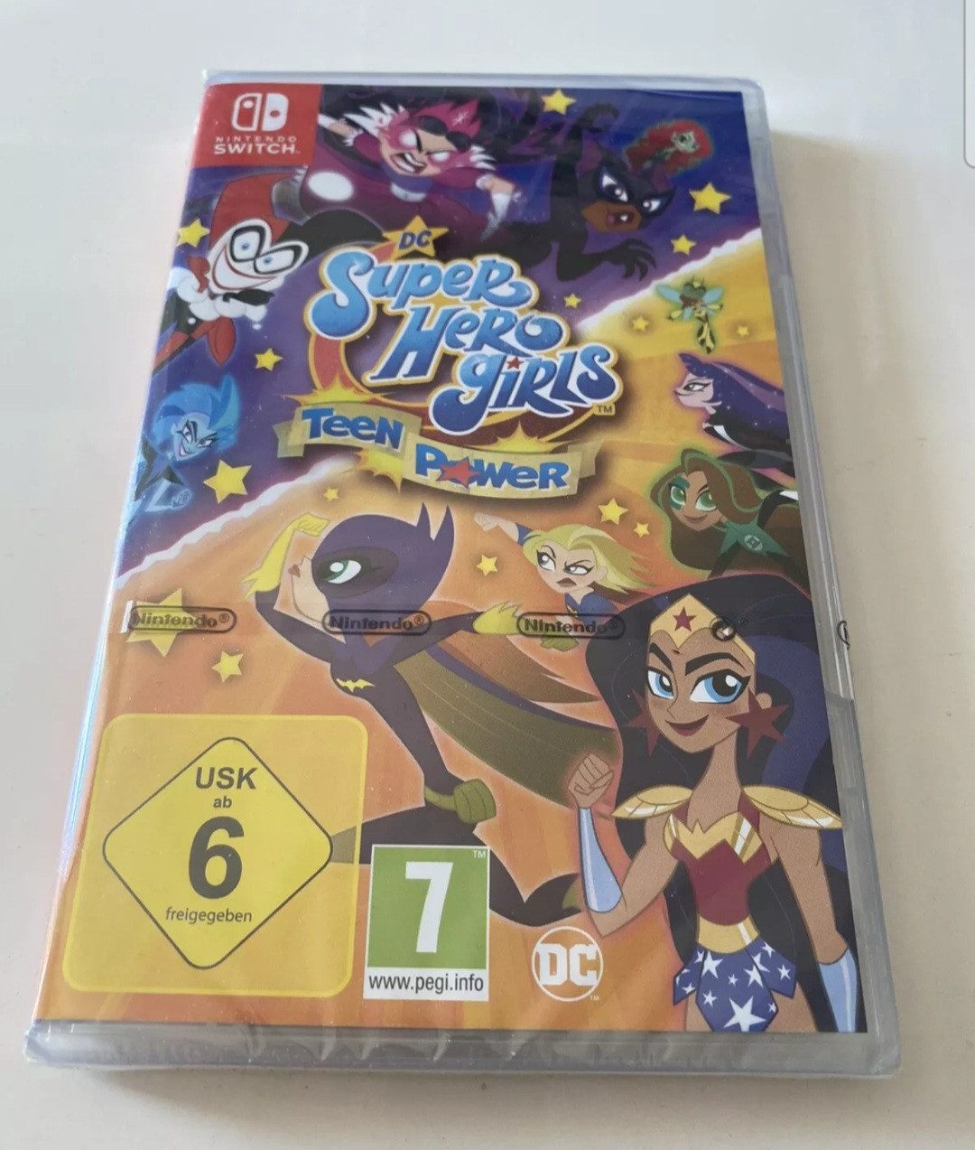 DC Super Hero Girls Switch