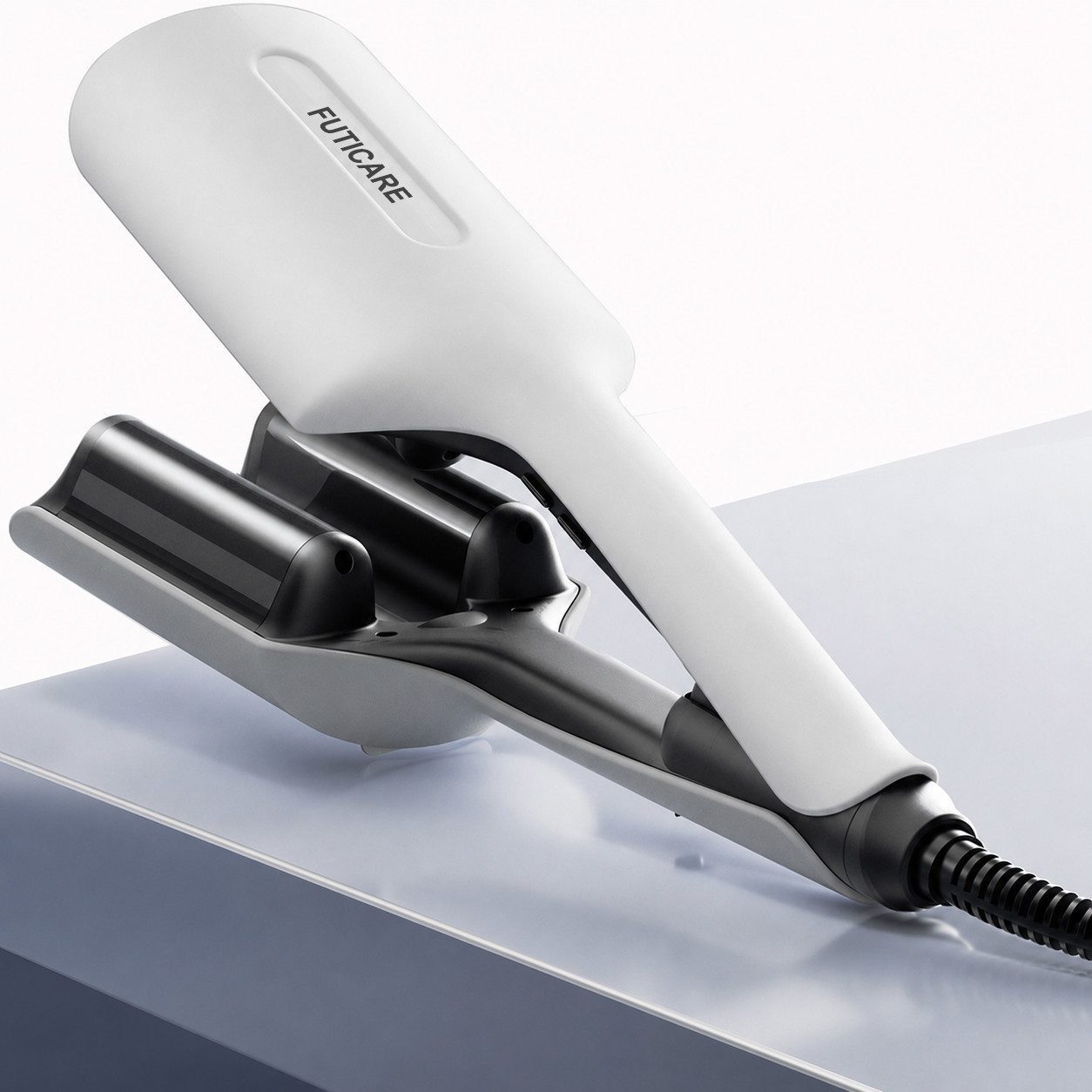 Futicare Lockenstab Hairstyler Welleneisen 32 mm, 3-Barrel für natürliche Wellen, Ionen-Technologie, 3 Temperaturstufen, LED-Display, Schnellaufheizung, für kurze & lange Haare