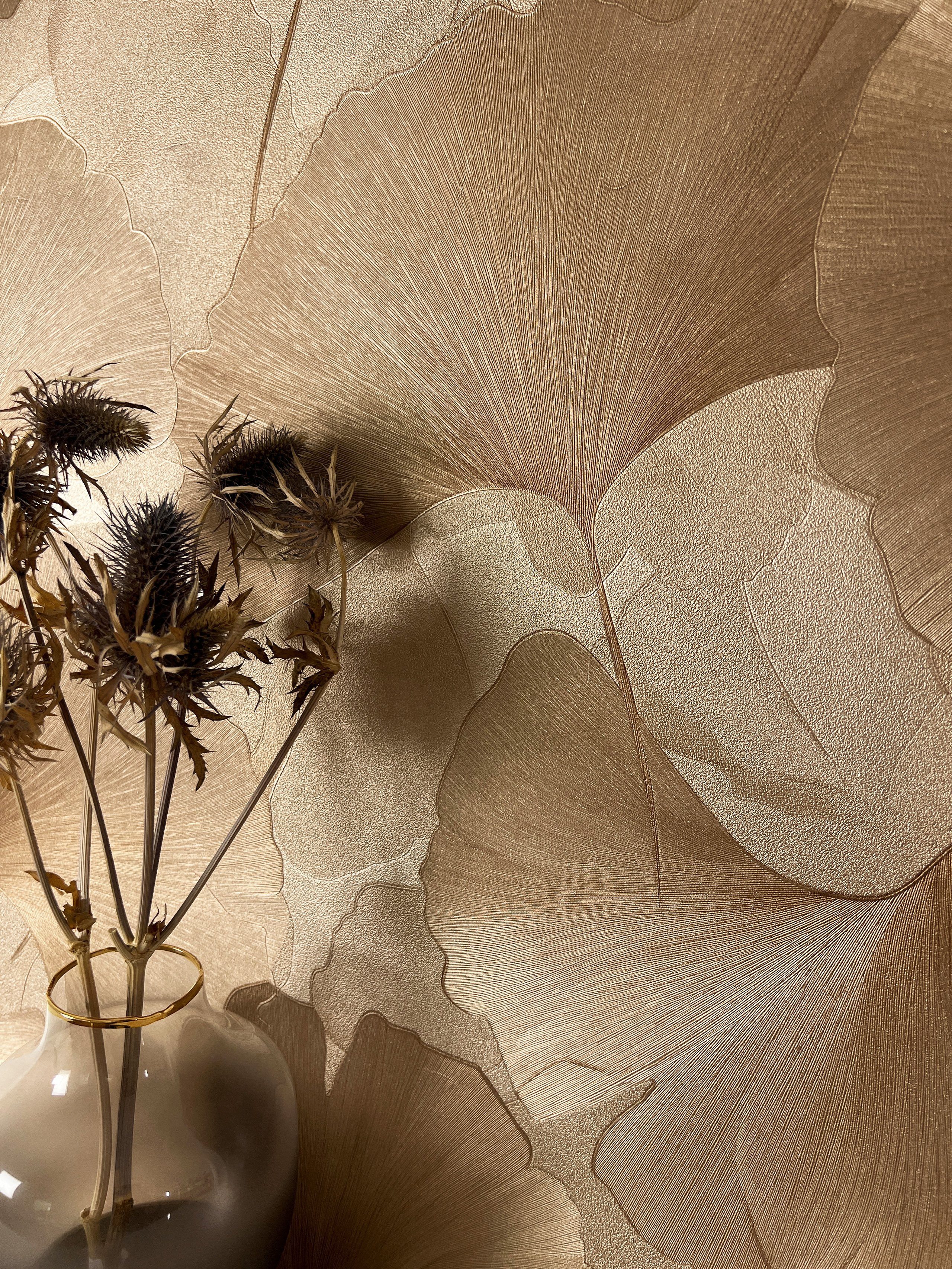 Newroom Vliestapete Druina Gold Tapete Mustertapete Blumen, Blätter, Leicht glänzend, strukturiert, Naturoptik