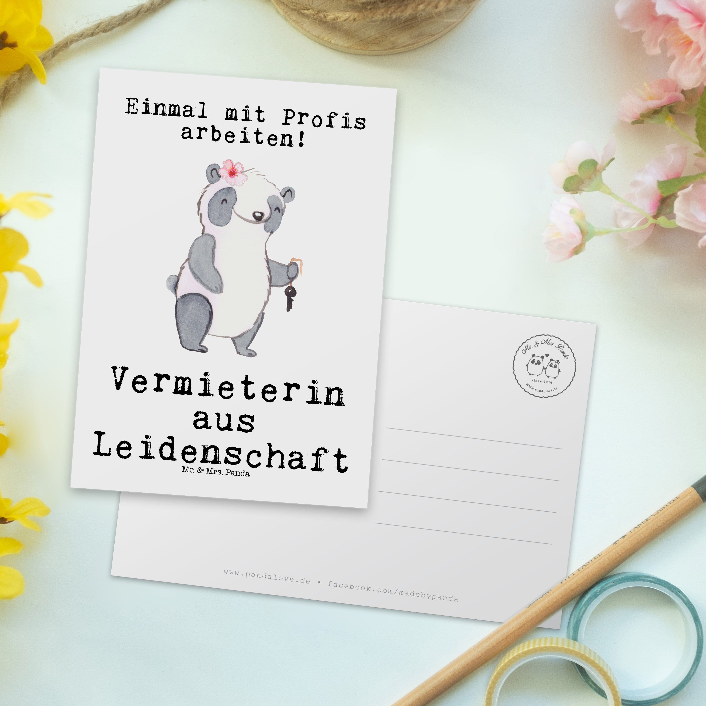 Mr. & Mrs. Panda Weiß Geschenk, Postkarte - Geburtstagskarte, aus Leidenschaft Dan - Vermieterin