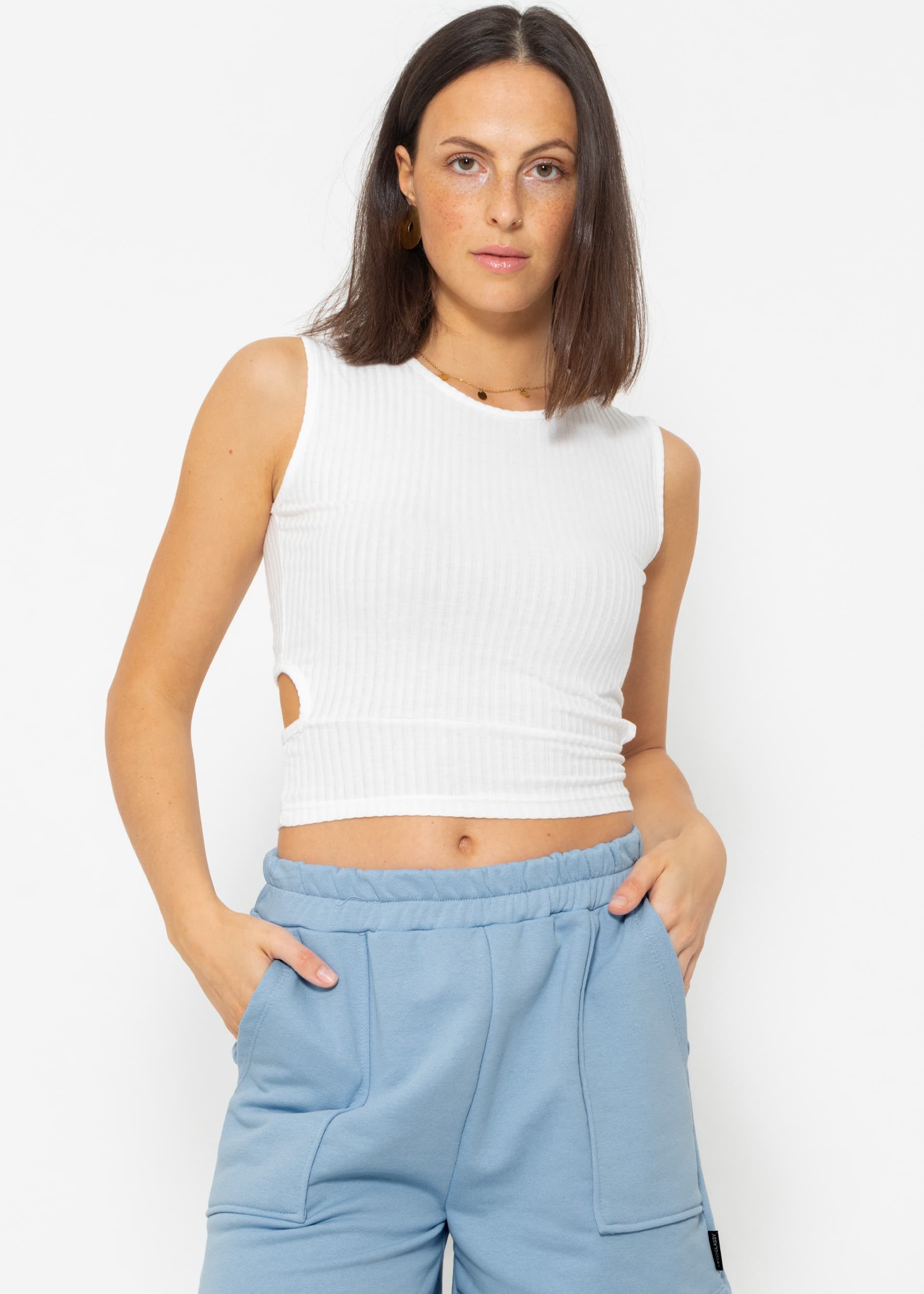 SASSYCLASSY T-Shirt Kurzes Top mit Cut-Out für Damen Geripptes Top aus Visk günstig online kaufen