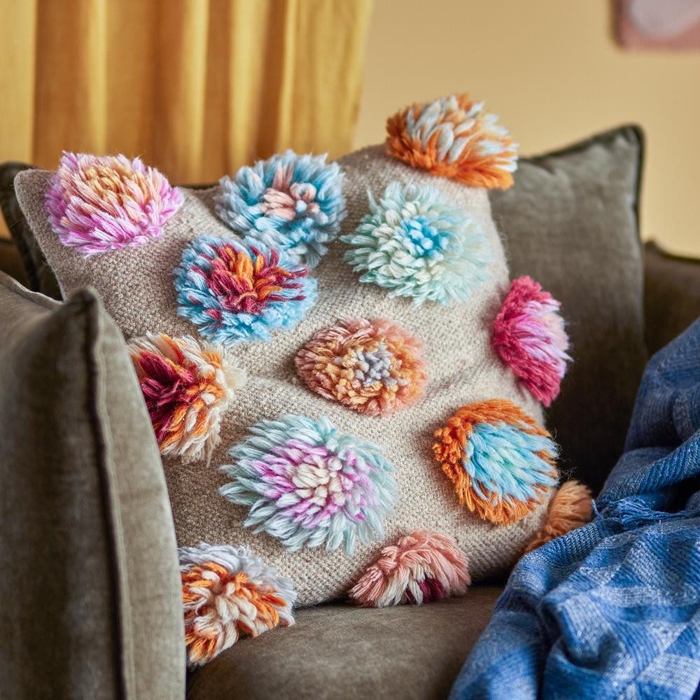 Bloomingville Dekokissen Somma Kissen, Bunt, Wolle, L50xW50 cm, Wohntextil, Sofadeko, Blumenmotiv, Getuftet, Strukturmix, Canvas