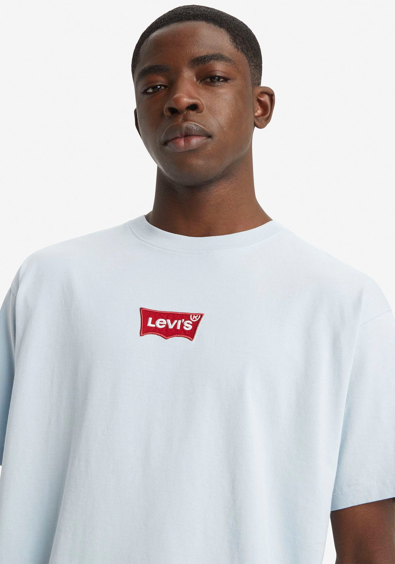 Levi's® T-Shirt SEVINTAGE mit Logo-Aufnäher auf der Brust