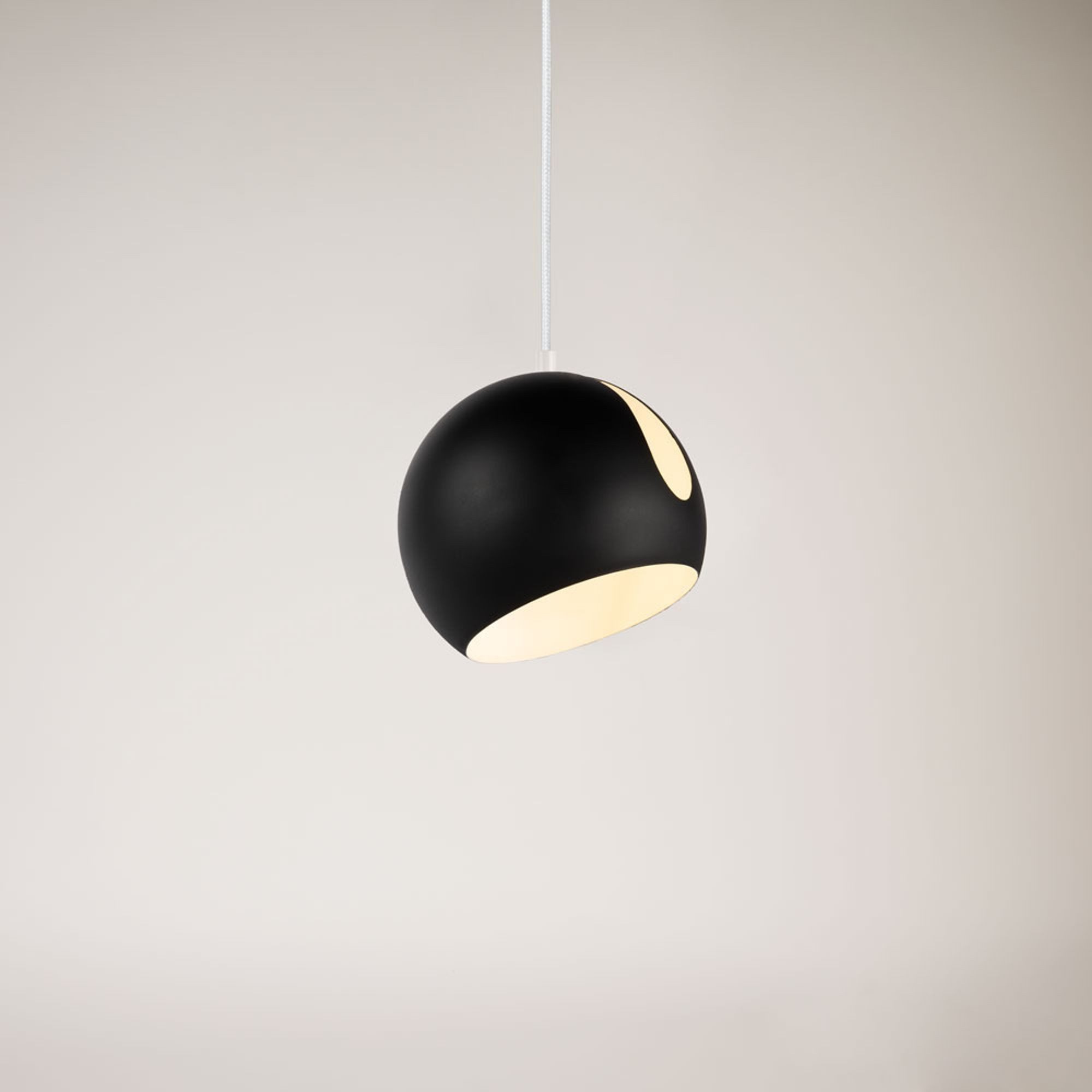 s.luce Pendelleuchte Pendelleuchte Ball tauschbarer Schirm Schwarz