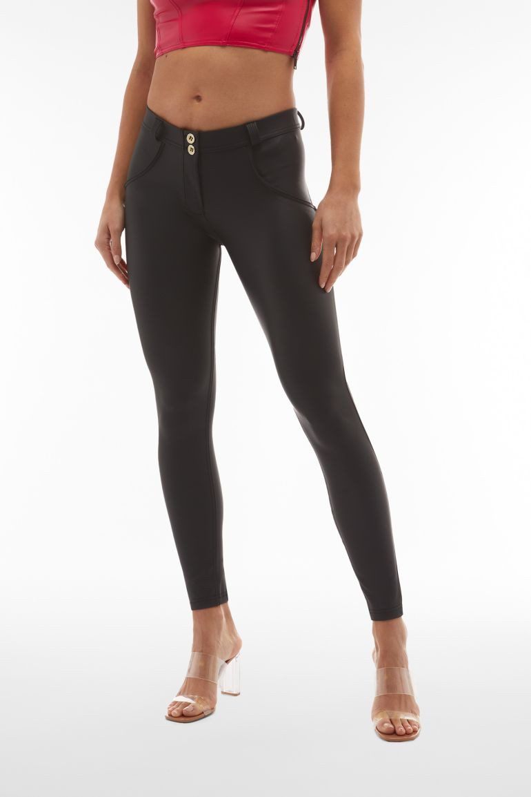 Freddy Jeansjeggings Push up-Hose WR.UP® Superskinny aus ökologischem Lederimitat Superskinny