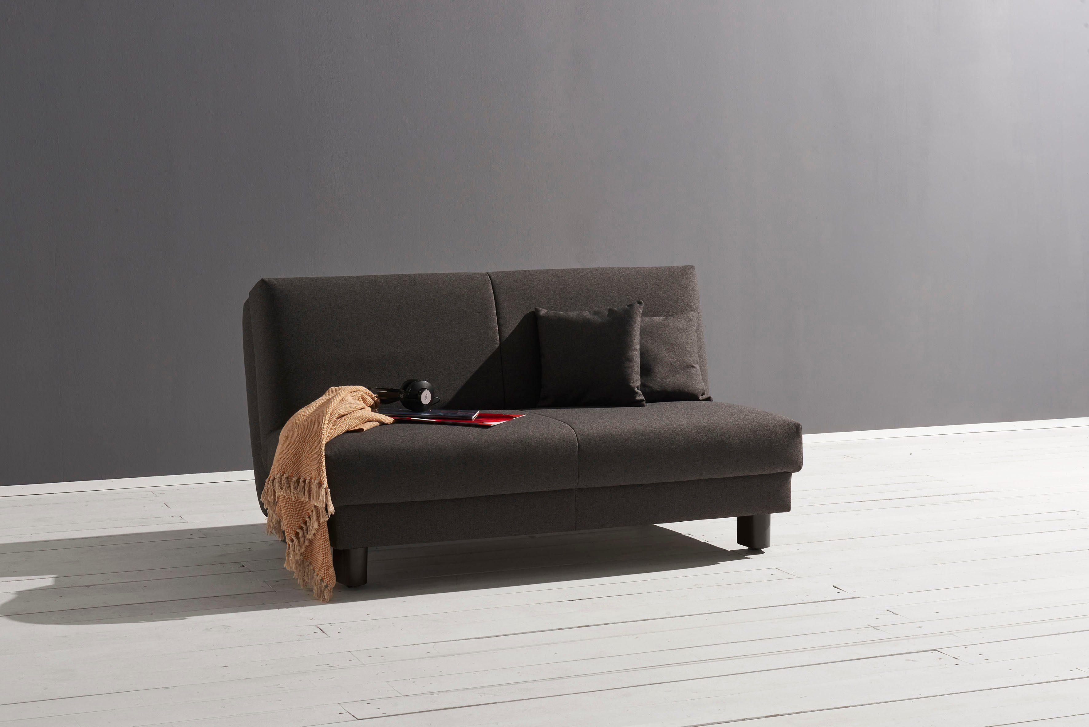 ell + ell Schlafsofa Enny, Liegefläche Breite 155 cm, Liegehöhe 45 cm, Füße schwarz, Rückenlehne dunkelgrau | Alle Sofas