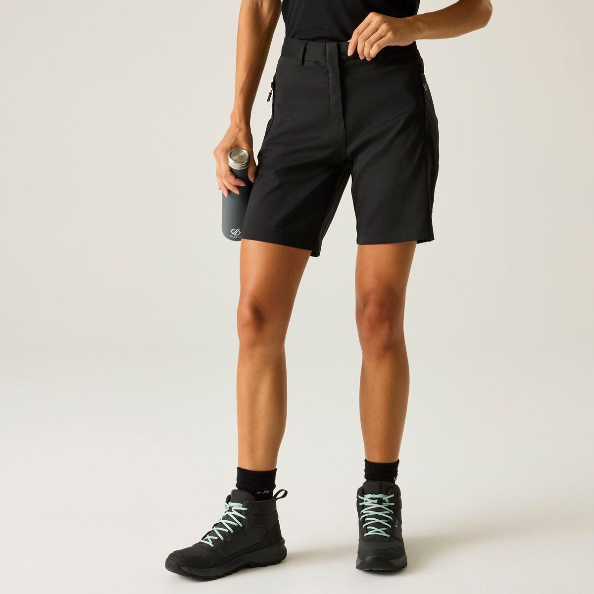 Dare2b Funktionsshorts Womens Torrek Short Bequeme und umweltfreundliche Wanderhose mit UV-Schutz