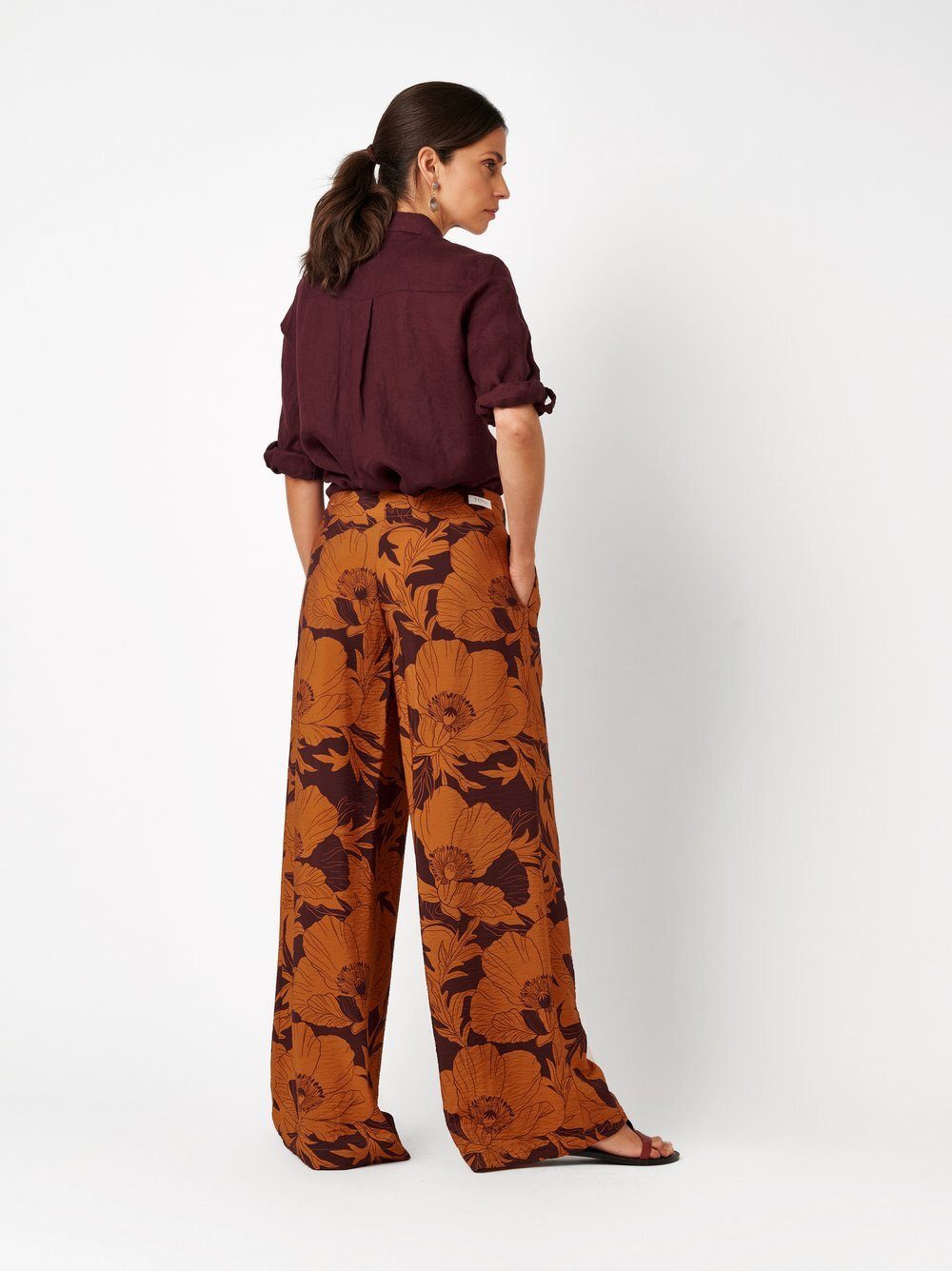 TONI Palazzohose Elli Wide mit floralem Print und feiner Crêpe-Struktur