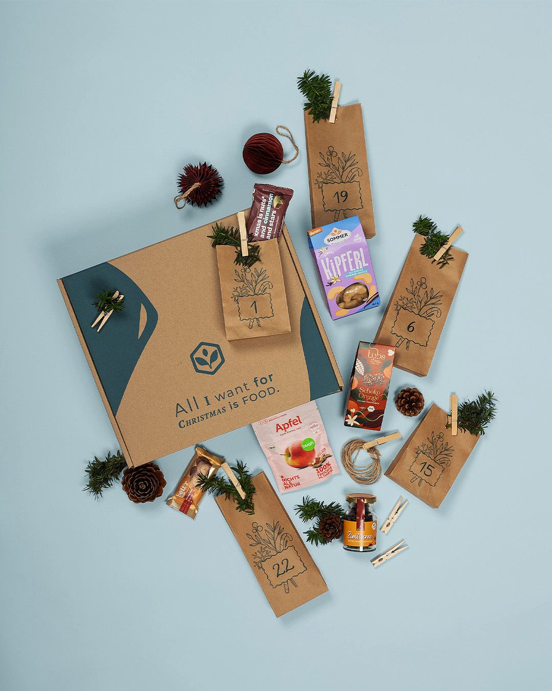 Vegan Box Lebensmittel-Adventskalender Snack & Süßigkeiten 2026 – 24 Vegane Genussmomente, 24 süße und salzige Überraschungen inkl. Materialien zum Aufhängen – Bild 2 von 5