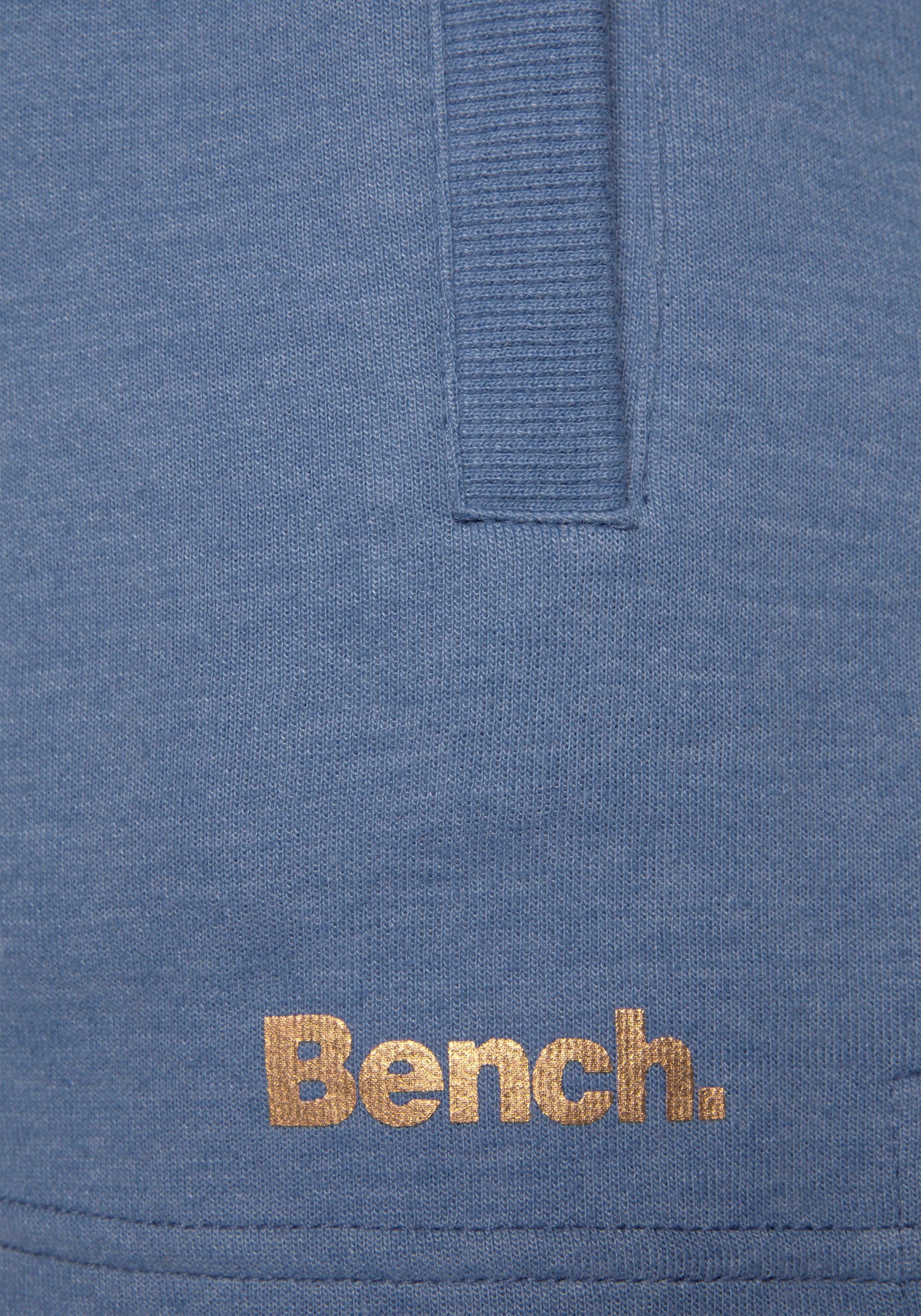 Bench. Loungewear Relaxshorts Sweathose mit kurzen Seitenschlitzen und seitliche Taschen, Loungewear