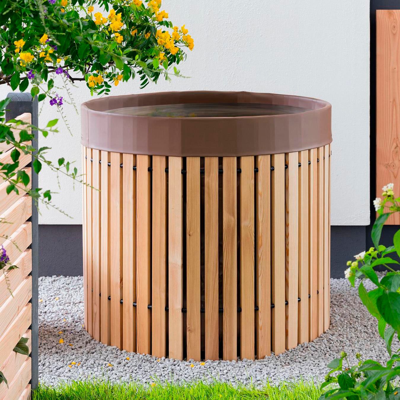 Beckmann Regentonne Regenfass Größe 4, 600 l, ØxH: 98x88 cm, aus Lärchenholz