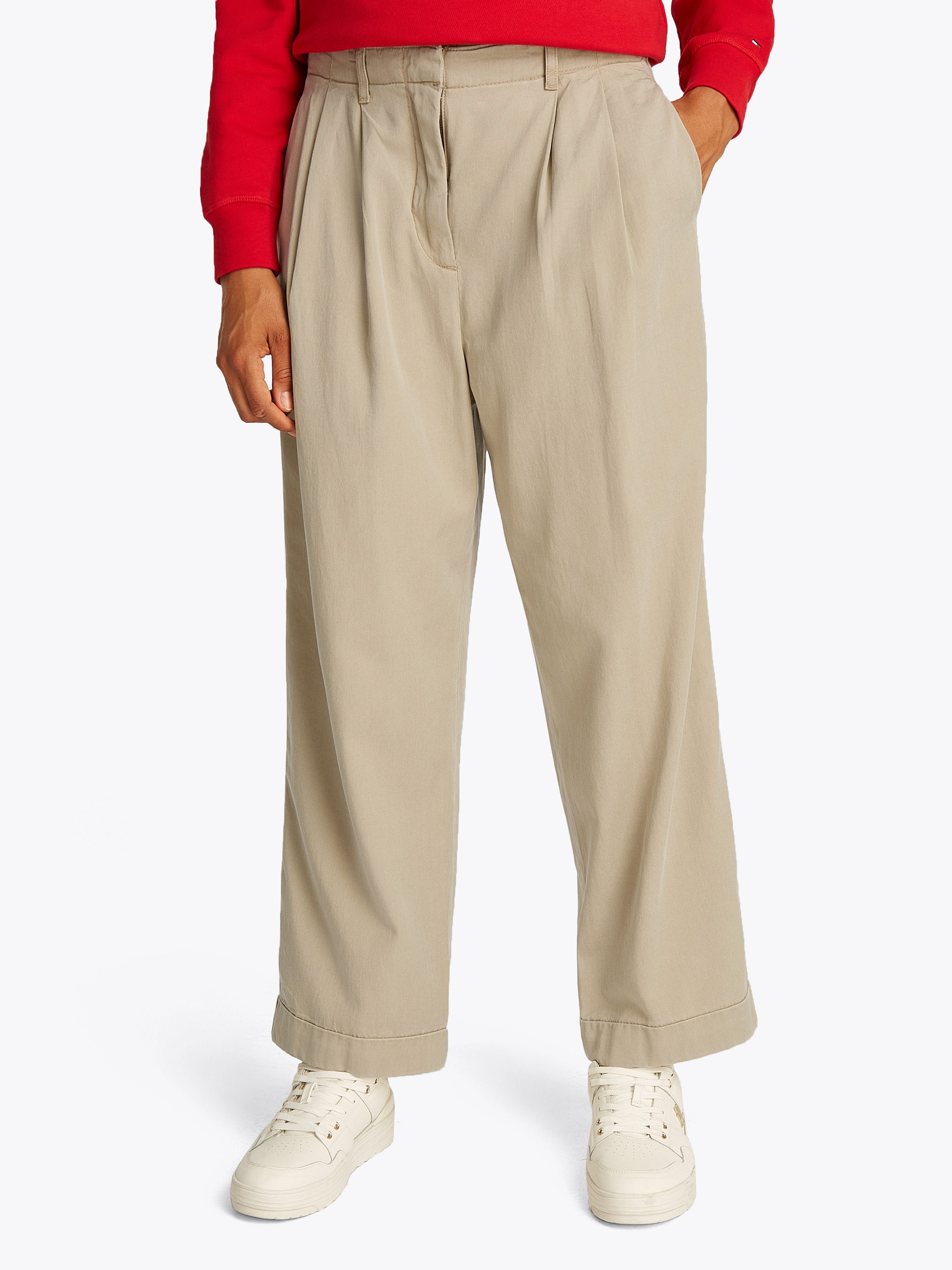 Tommy Hilfiger Chinohose CO TENCEL RLXD STR PULL ON CHINO mit Logostickerei günstig online kaufen
