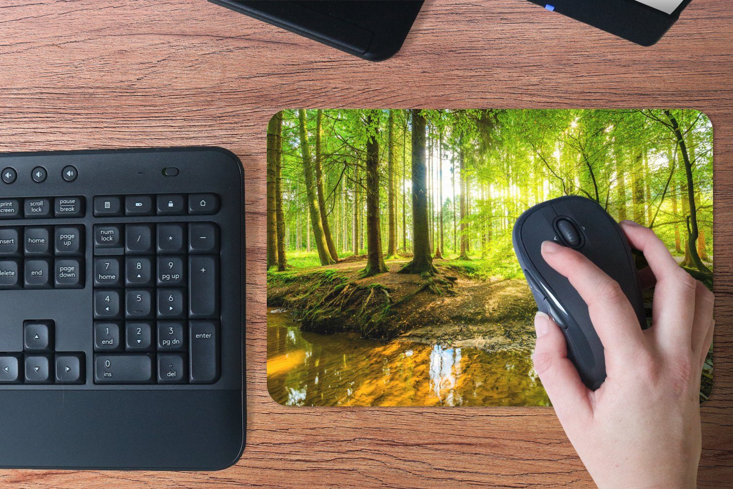 MuchoWow Mauspad Wald - Landschaft - Wasser - Bäume - Sonne - Grün - Natur (1-St), Mouse pad Klein, Gaming Deko, PC Zubehör, 27x18 cm – Bild 5 von 5