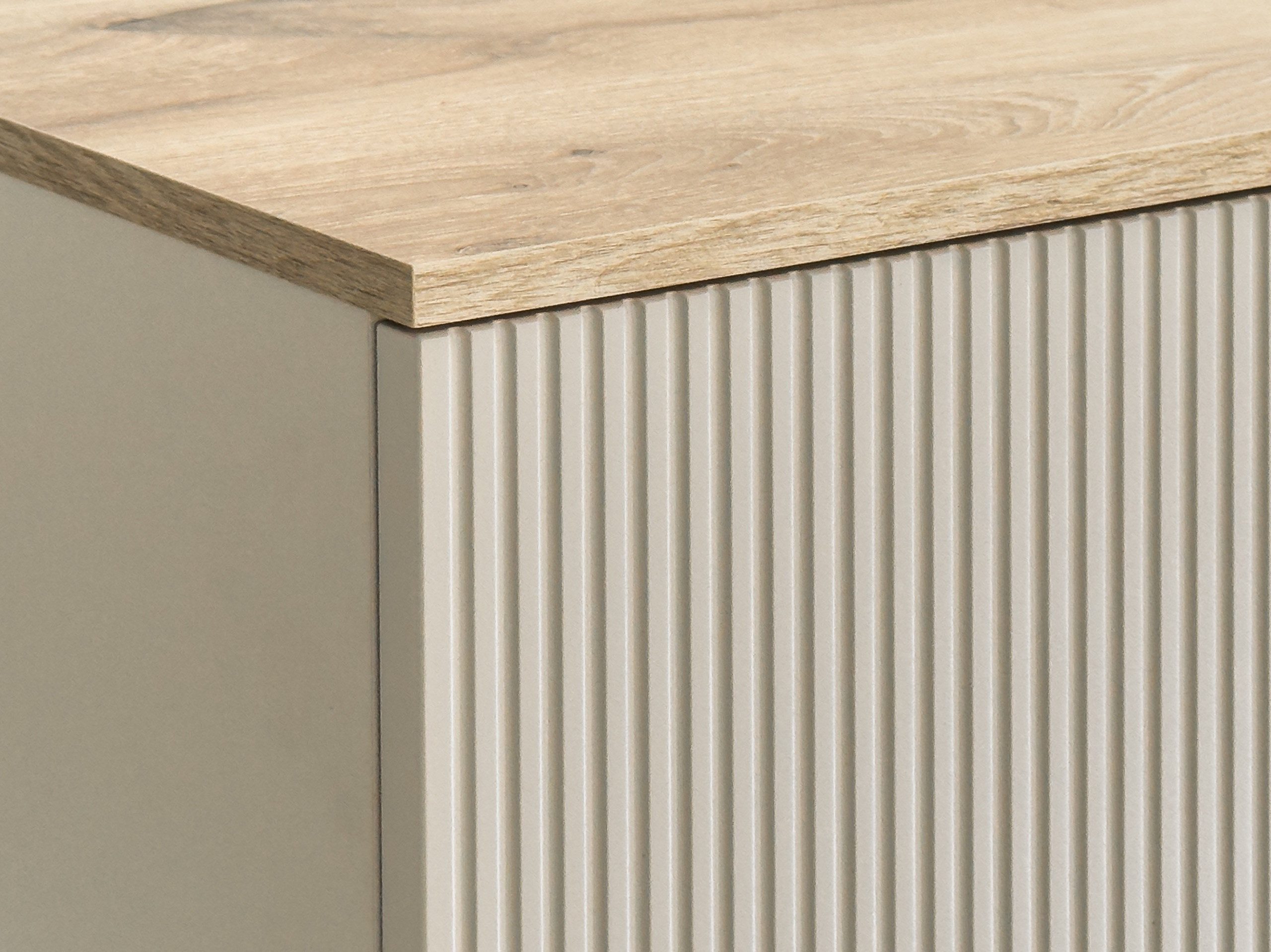 ASM-Moebel Kommode Sideboard Kommode CATALINA mit Rillenfront Led und Push-Click System, Mit Led Beleuchtung und Push-Click System.