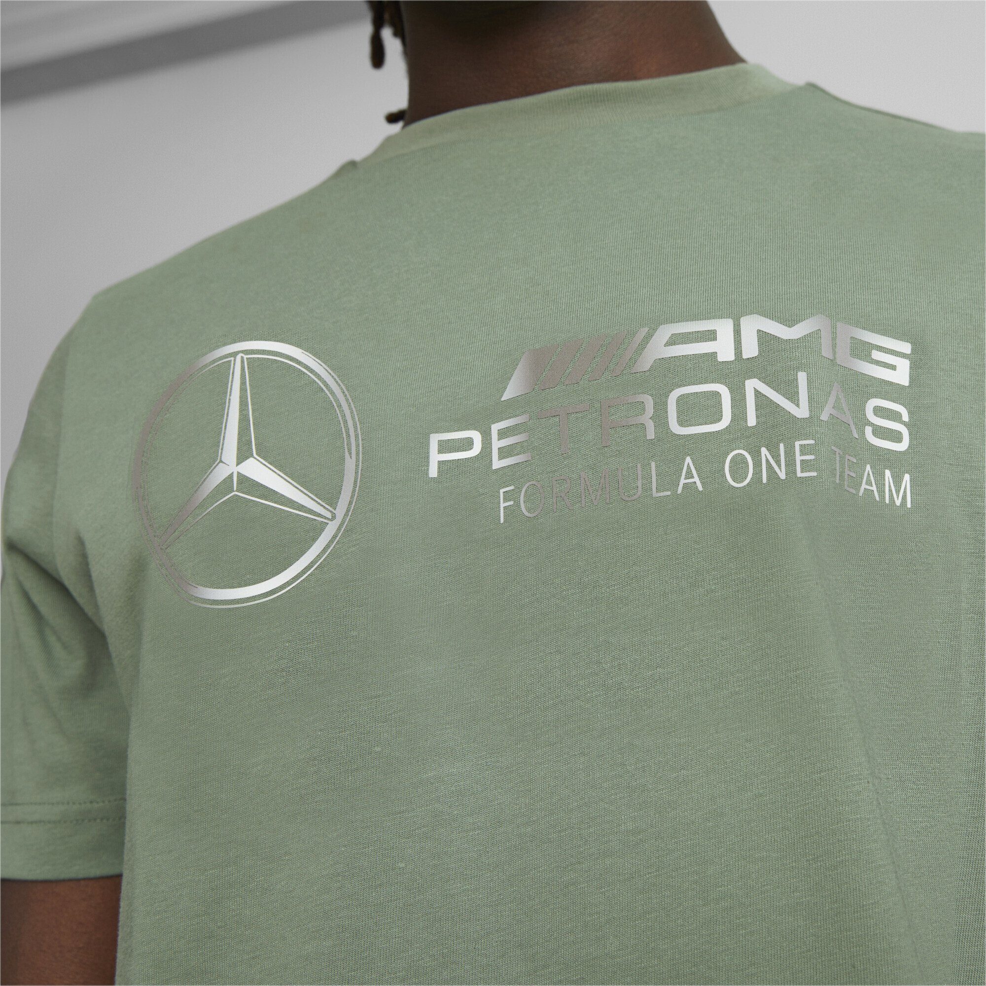 T-Shirt Mercedes-AMG T-Shirt Green Eucalyptus PETRONAS Motorsport Herren PUMA