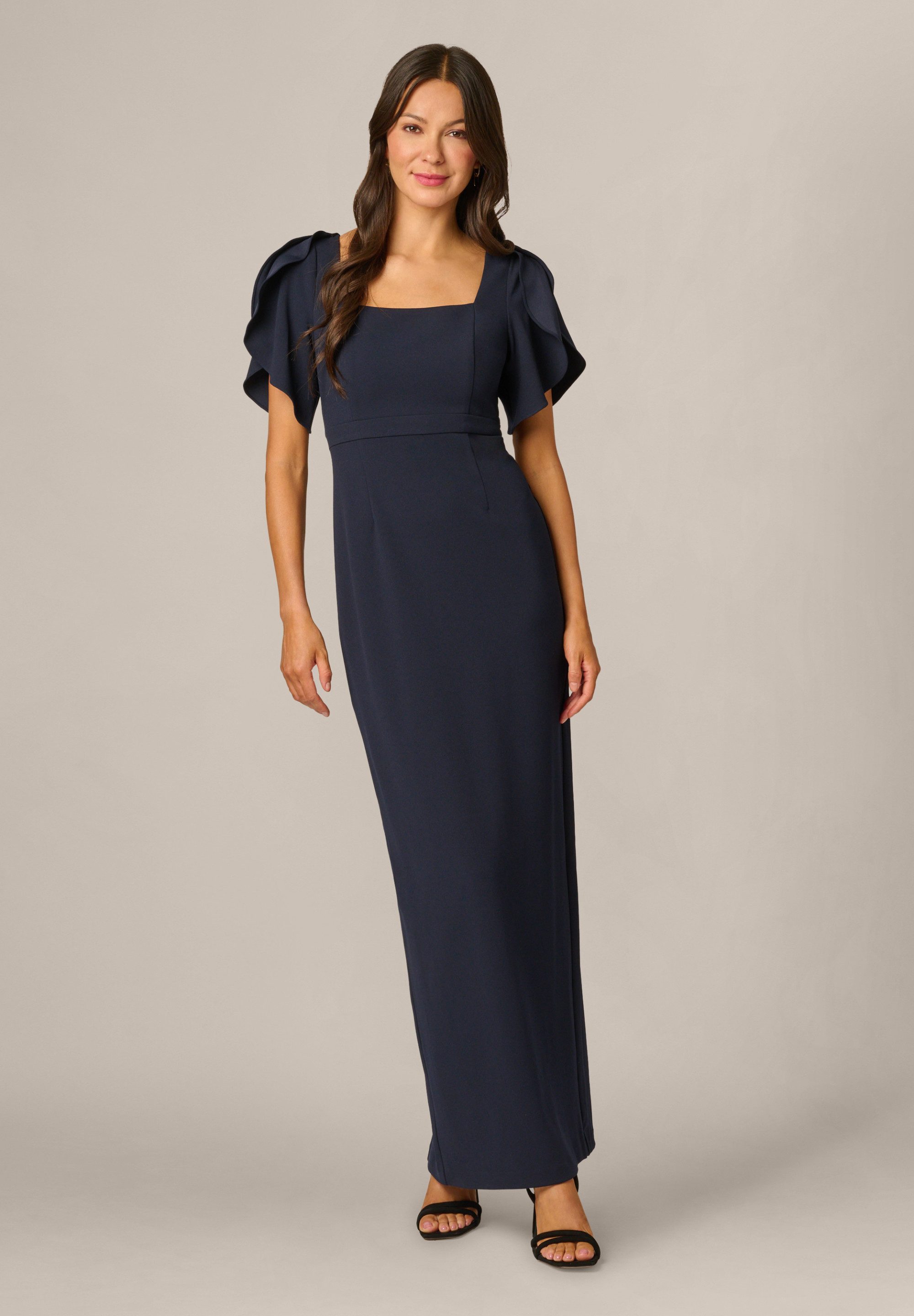 Adrianna Papell Abendkleid Knit Crepe Long Gown Understated and elegant, crepe gown
