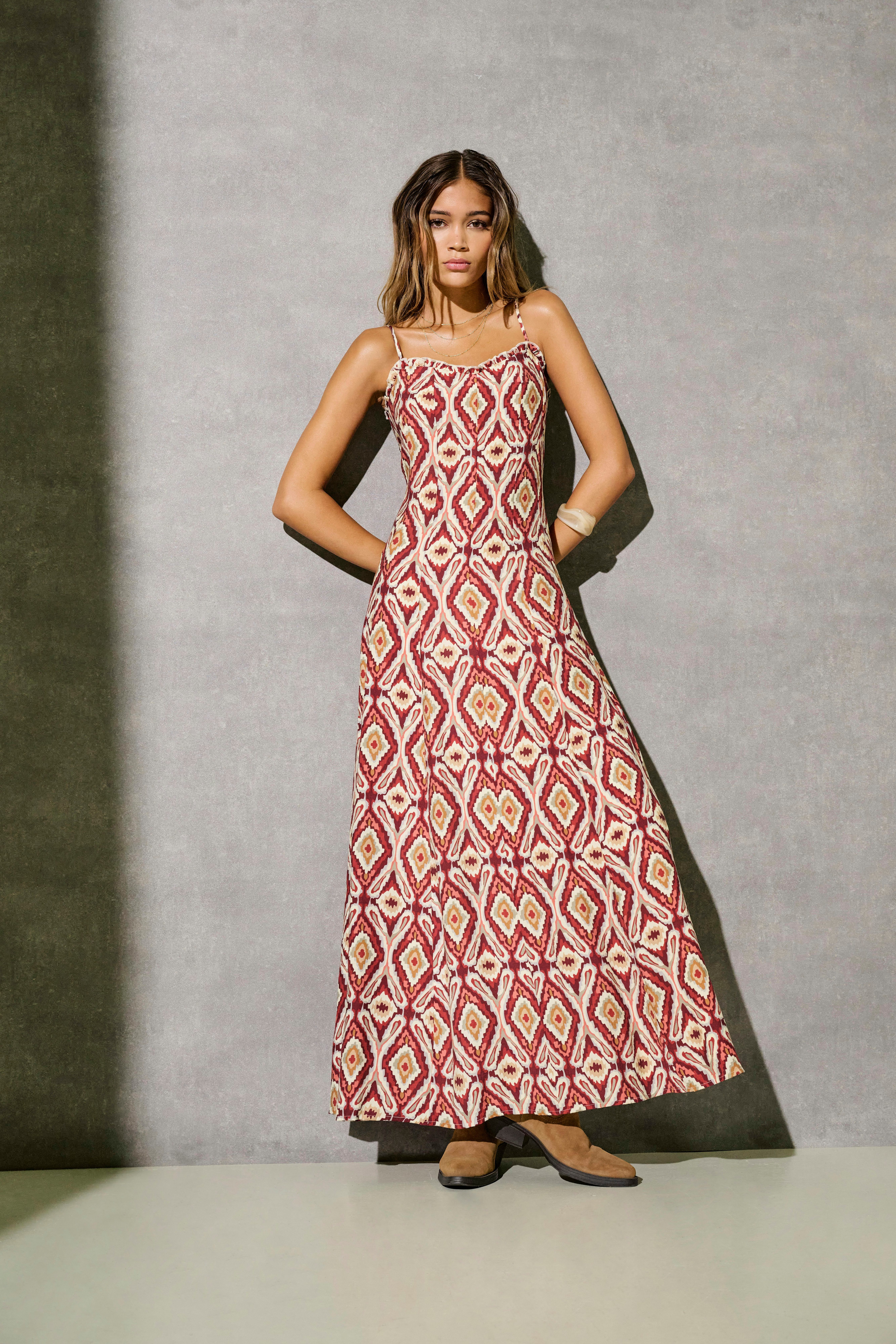 ONLY Sommerkleid ONLSTACY MIKASI LONG STRAP DRESS WVN Viskosemischung