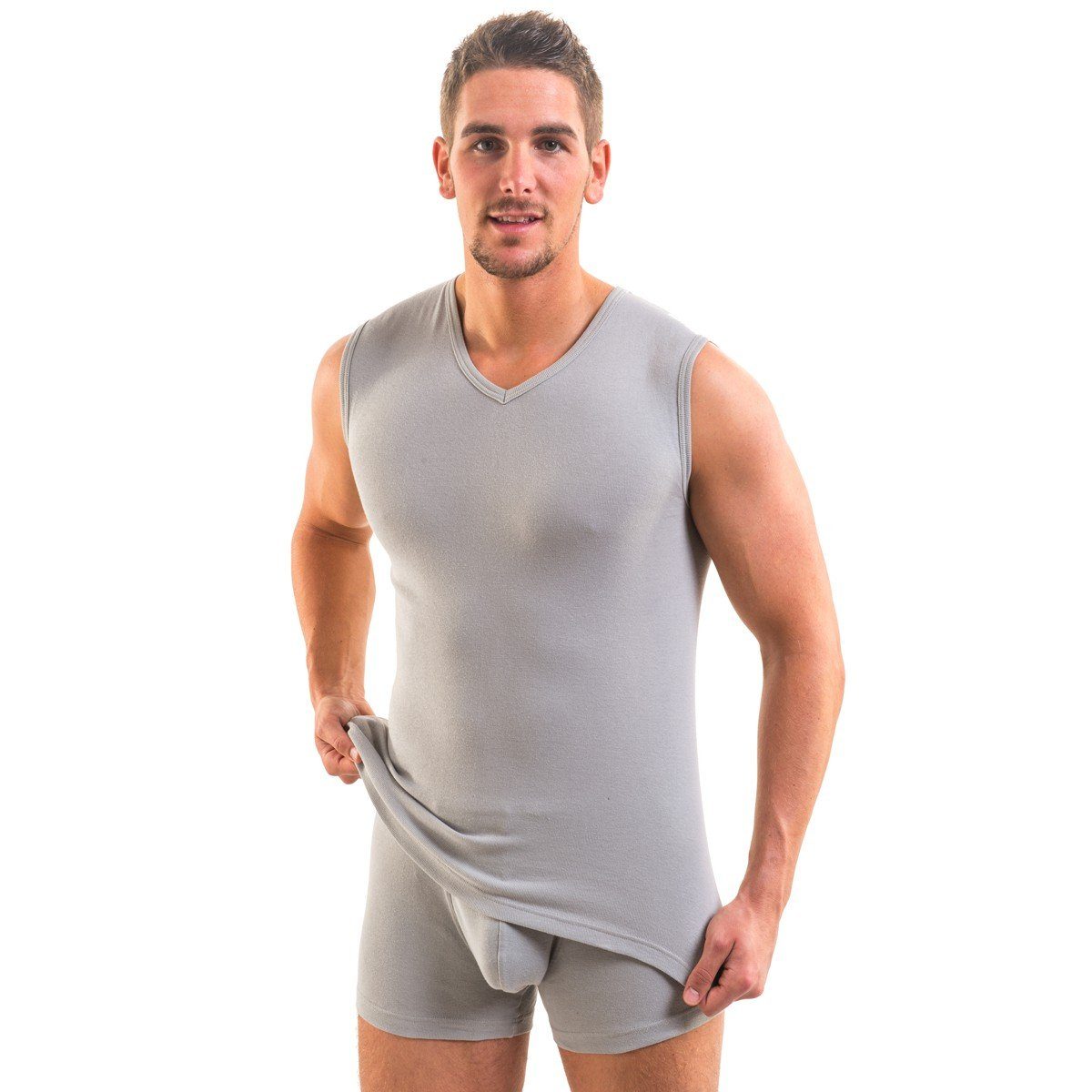 HERMKO Achseltop 3050 3er Pack Herren Muskelshirt V-Ausschnitt aus 100% Bio günstig online kaufen