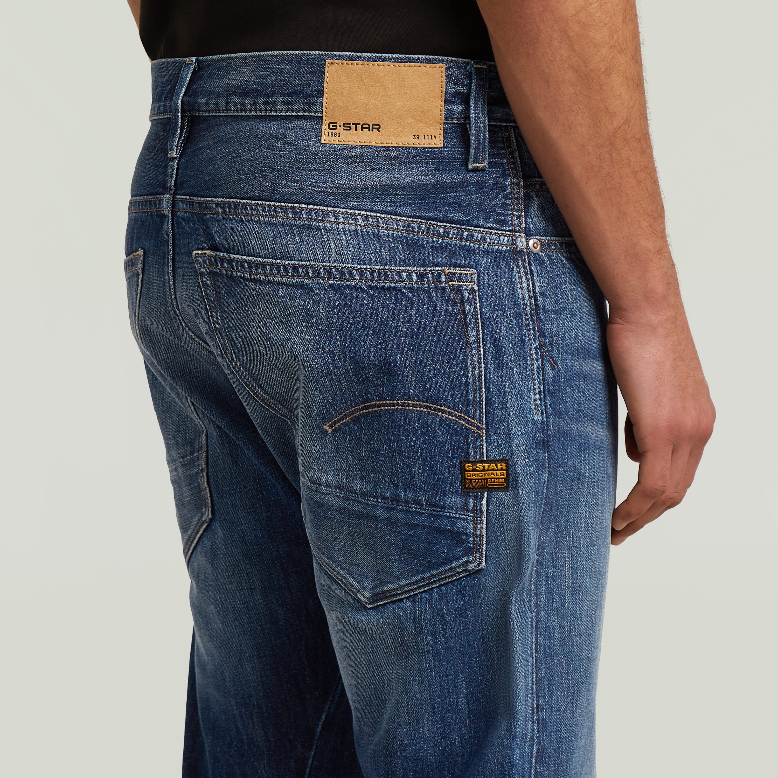 G-STAR Tapered-fit-Jeans G-Star Arc 3D mit Knopfverschluss, mittlerer Bund